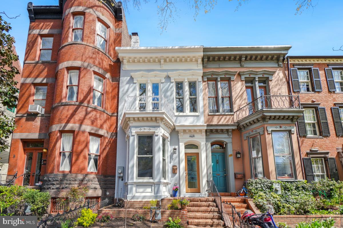120 3RD STREET SE