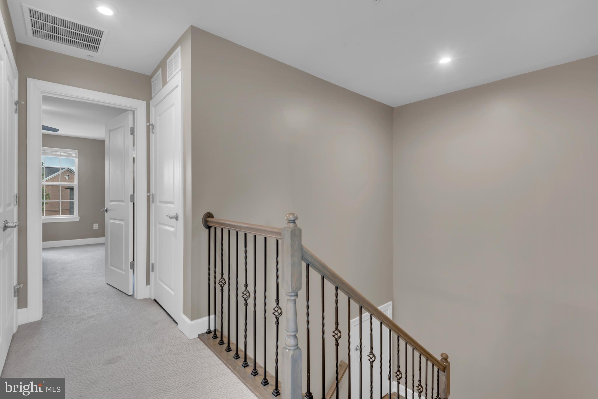 HAMILTON PARK - Residential