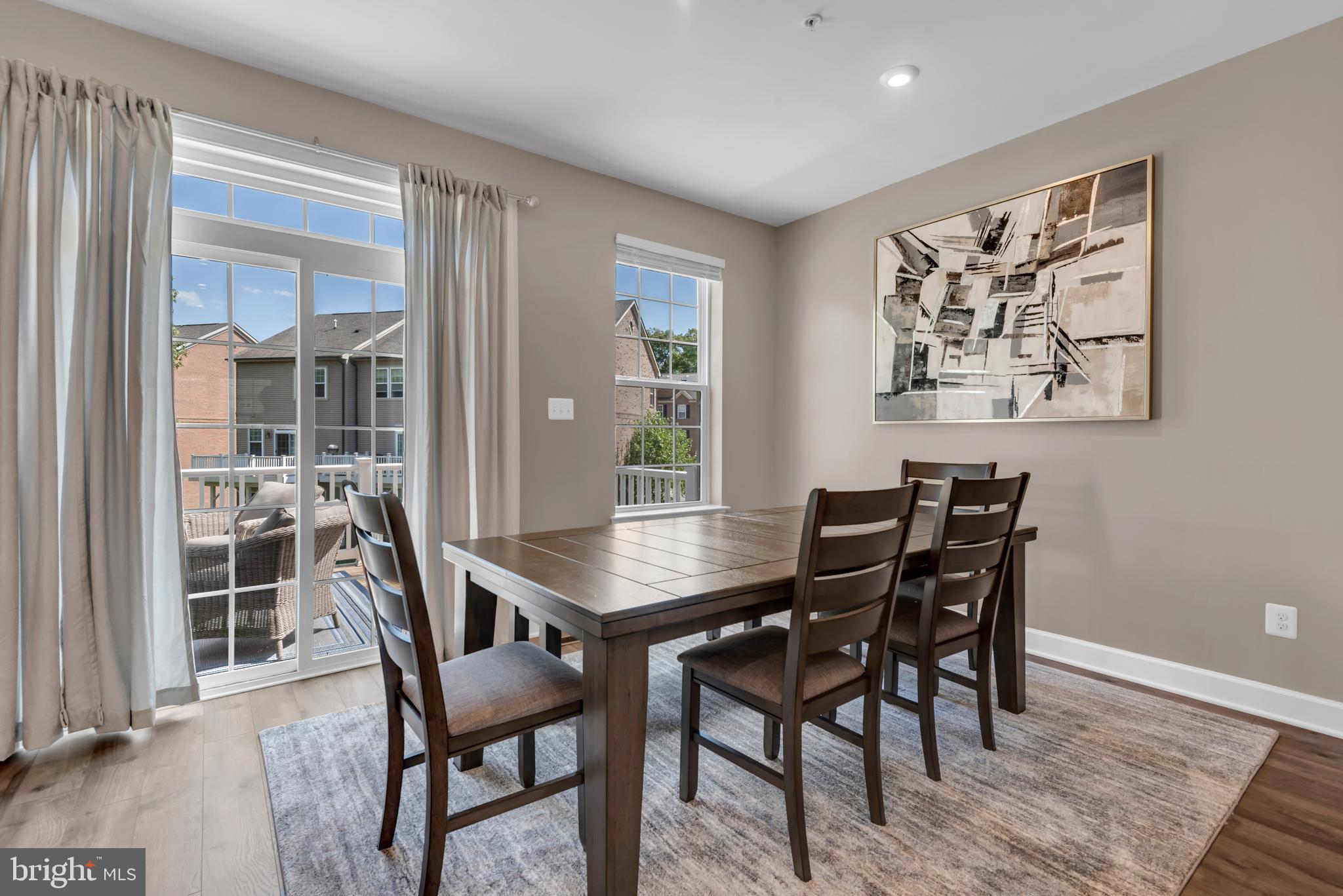 HAMILTON PARK - Residential