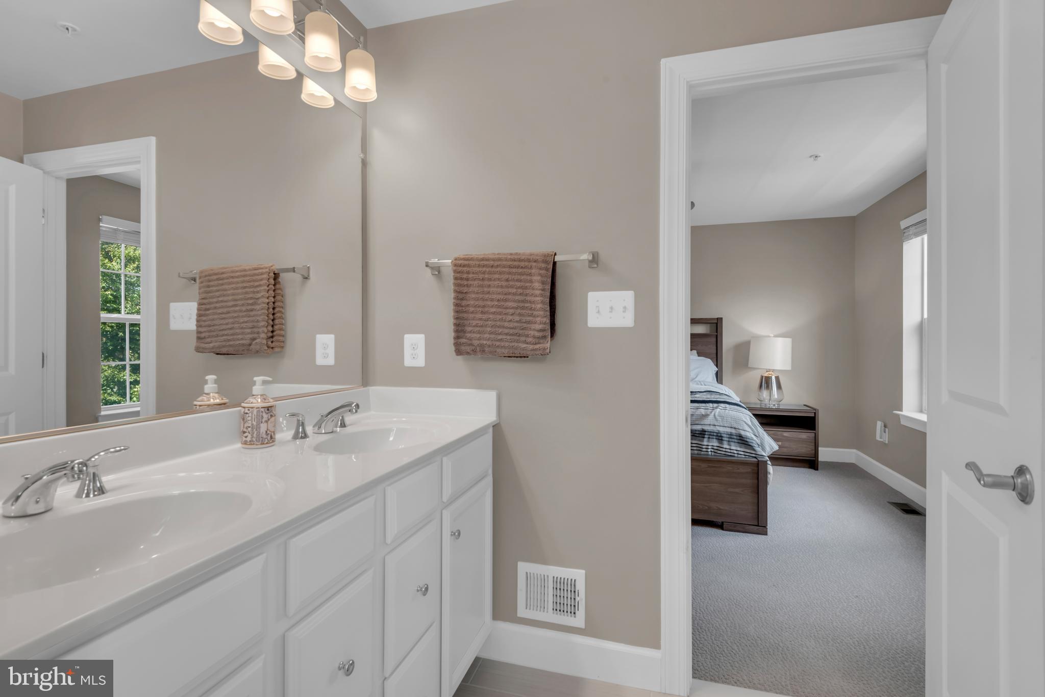 HAMILTON PARK - Residential