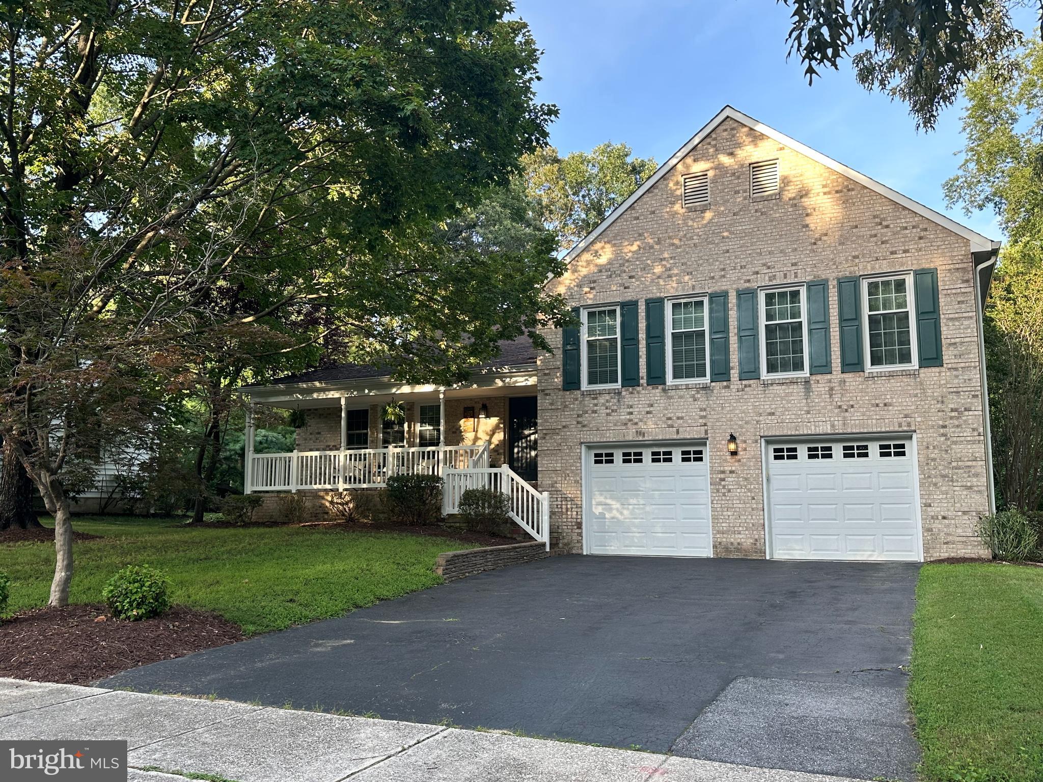 307 WILLOW RUN COURT