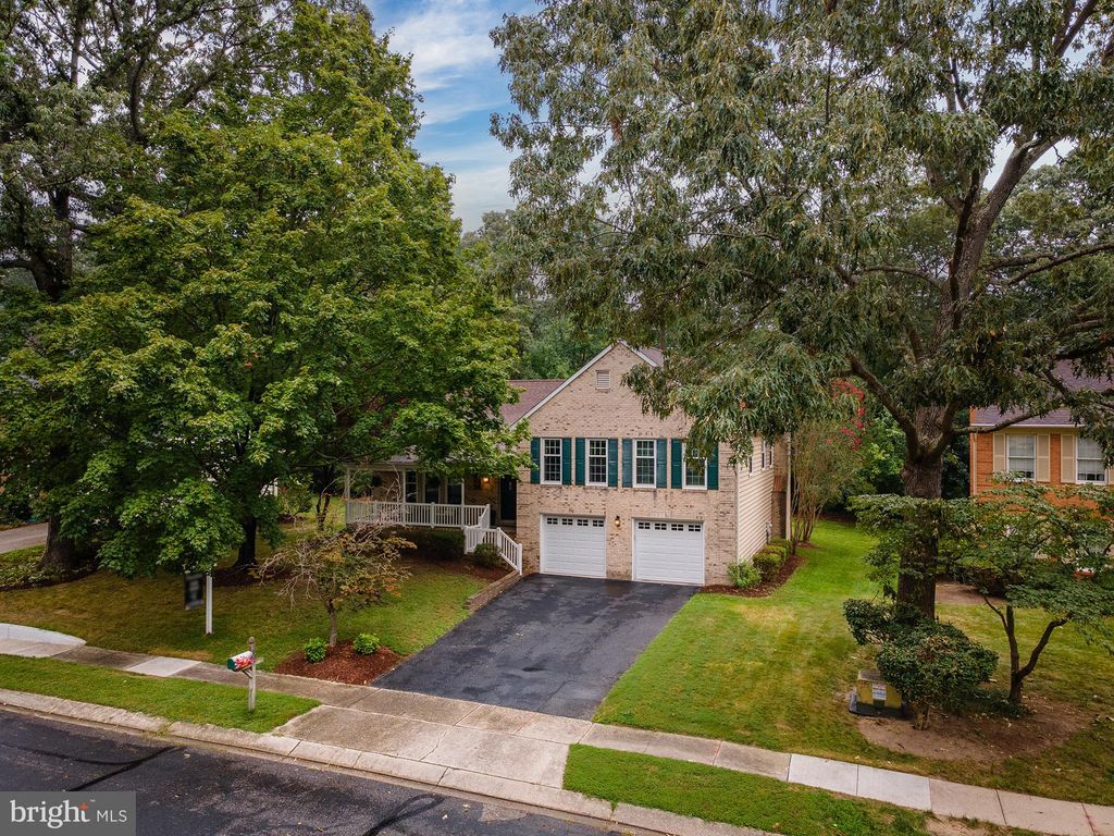 Photo of 307 Willow Run Court, MILLERSVILLE, MD 21108 (MLS # MDAA2121156)