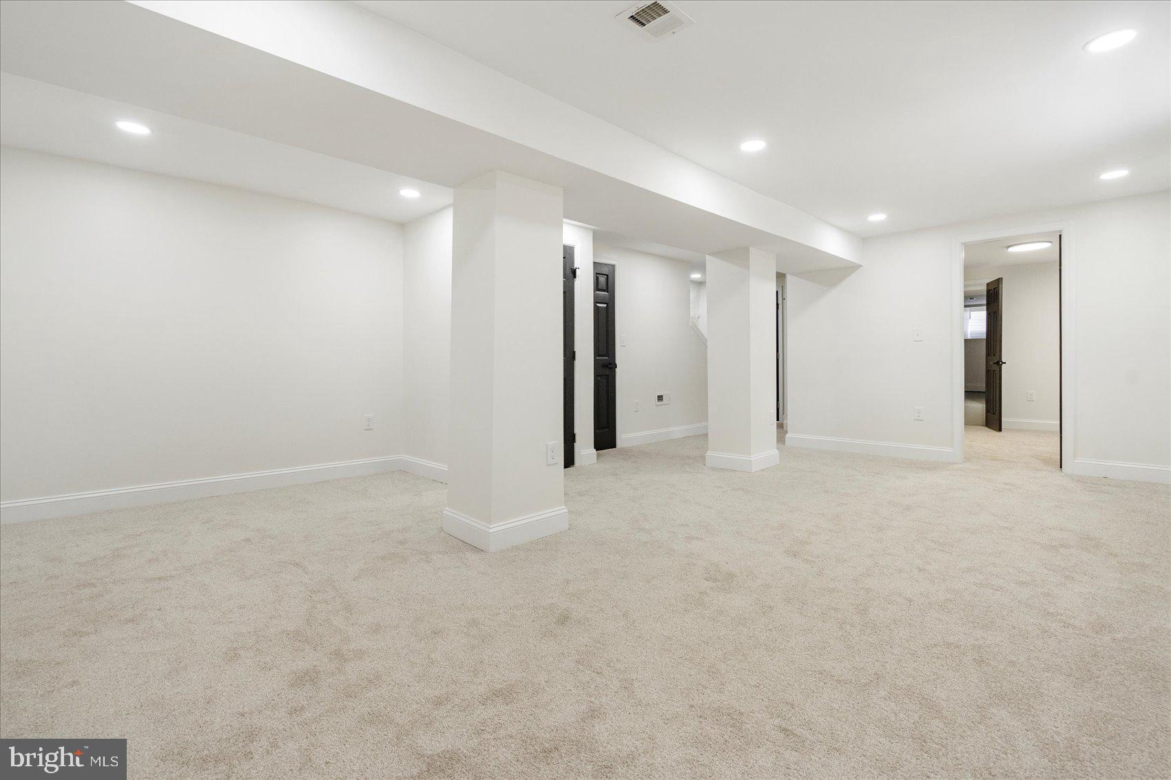 MONDAWMIN - Residential