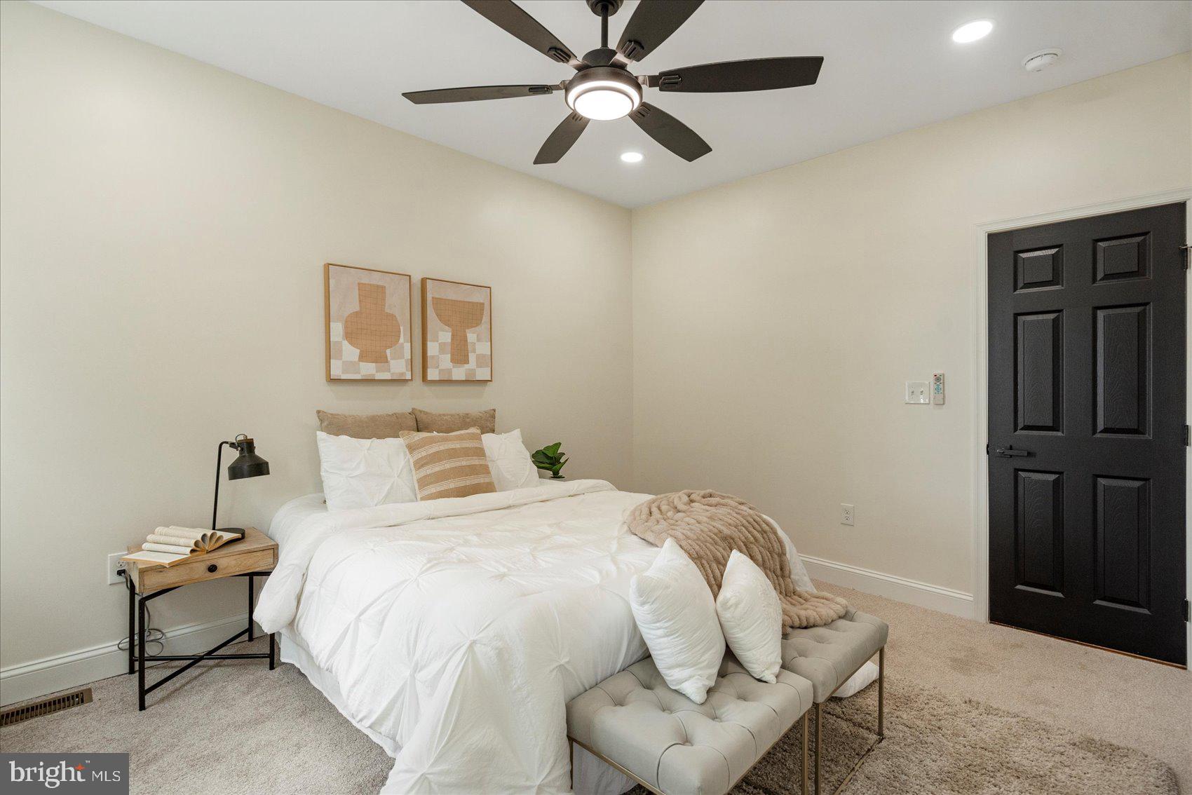 MONDAWMIN - Residential