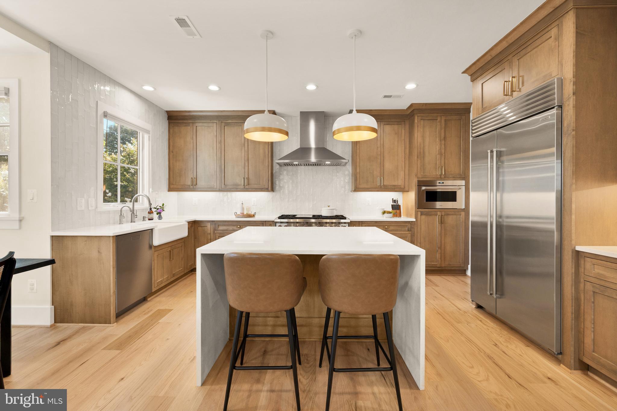 ADDISON HEIGHTS - Residential