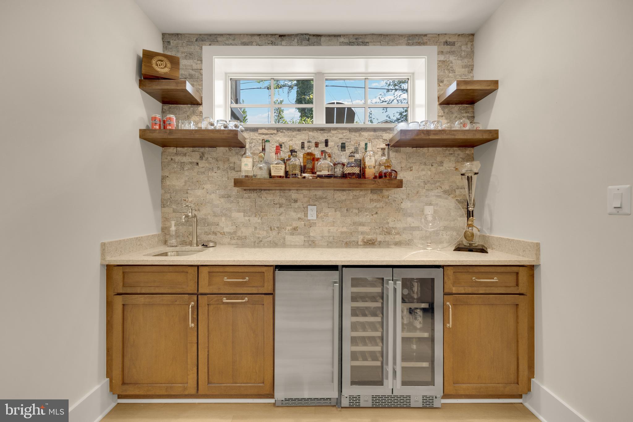 ADDISON HEIGHTS - Residential