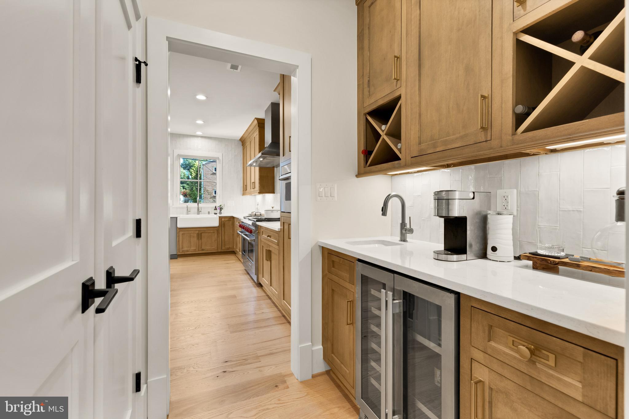 ADDISON HEIGHTS - Residential