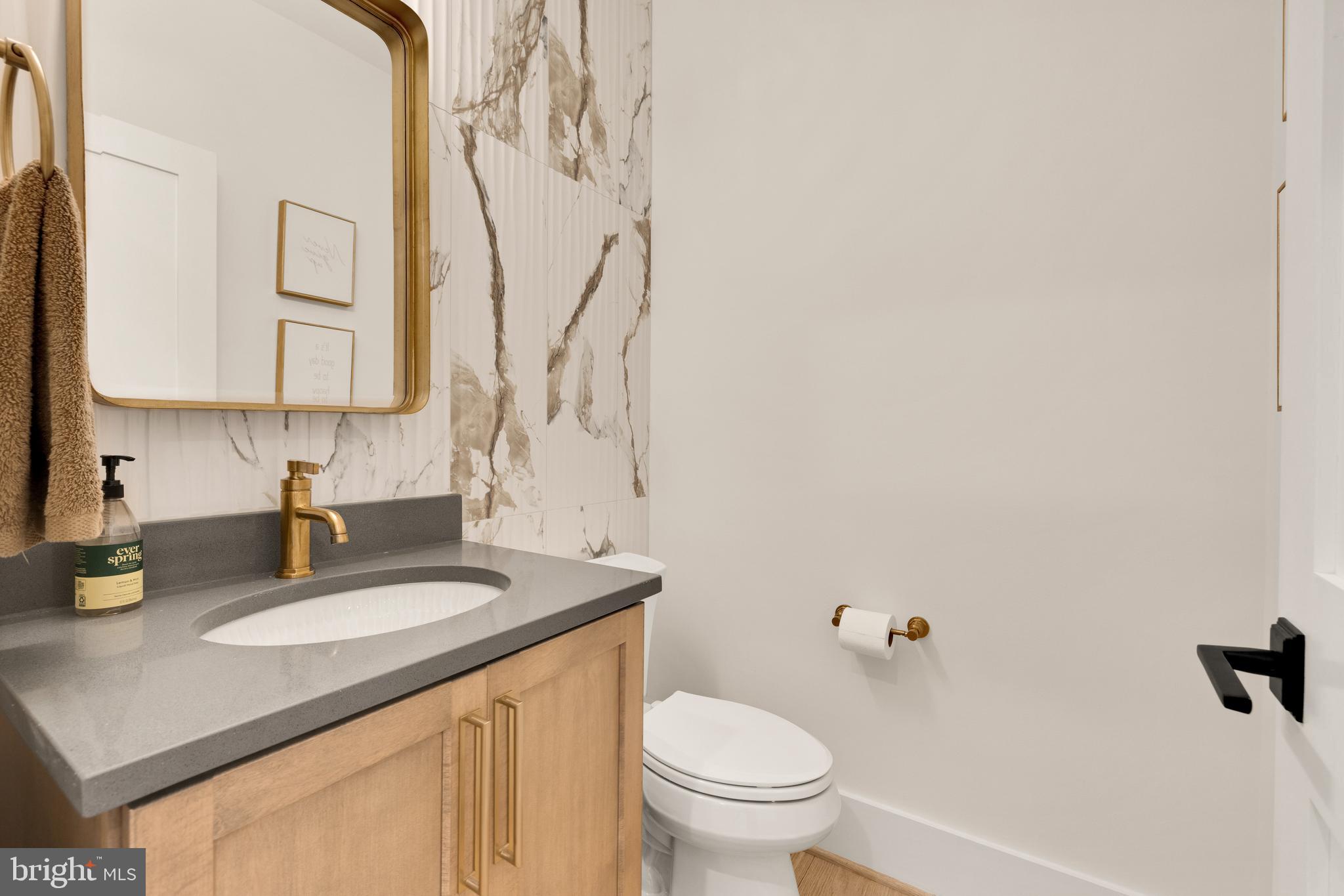 ADDISON HEIGHTS - Residential