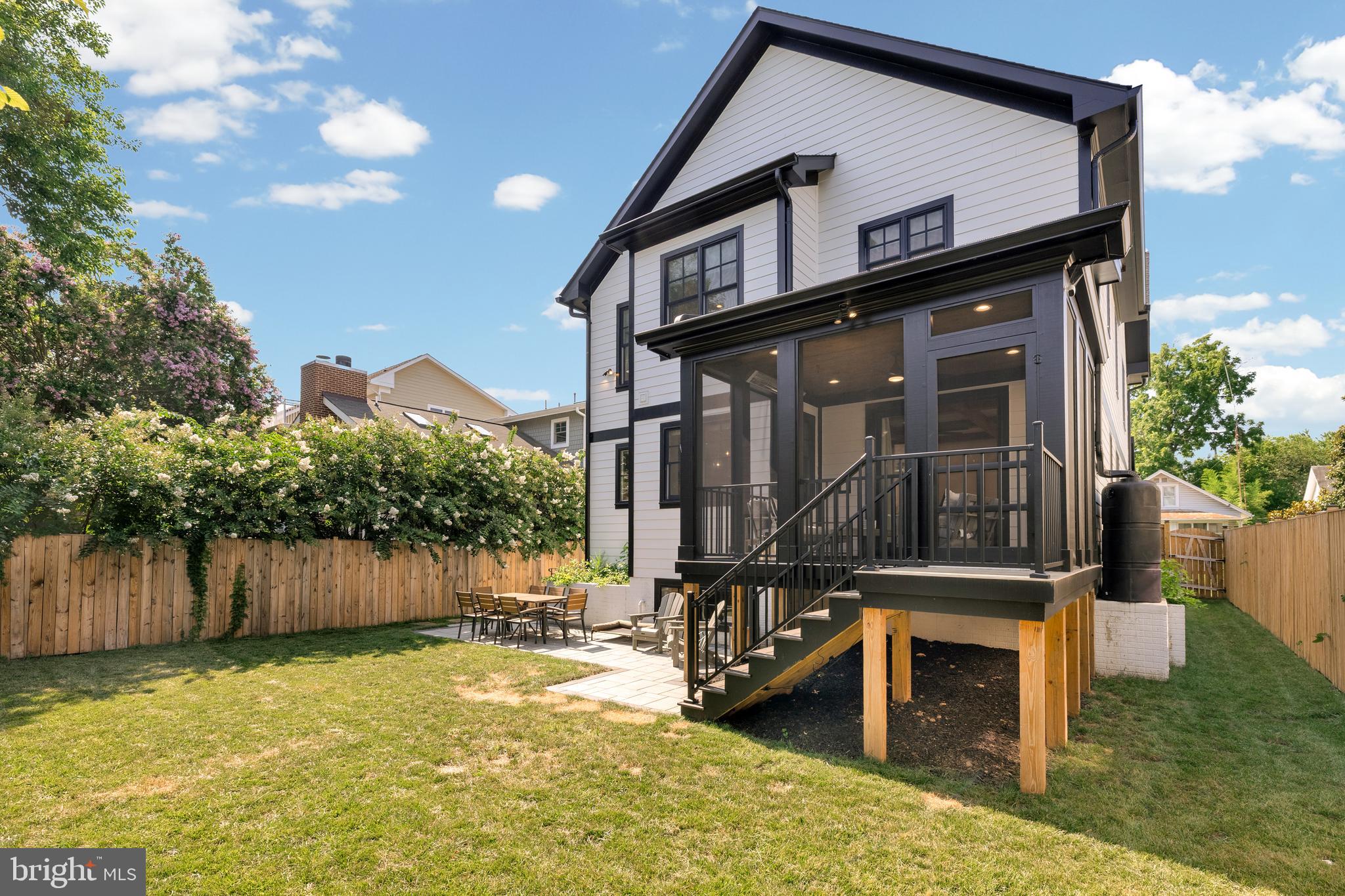 ADDISON HEIGHTS - Residential