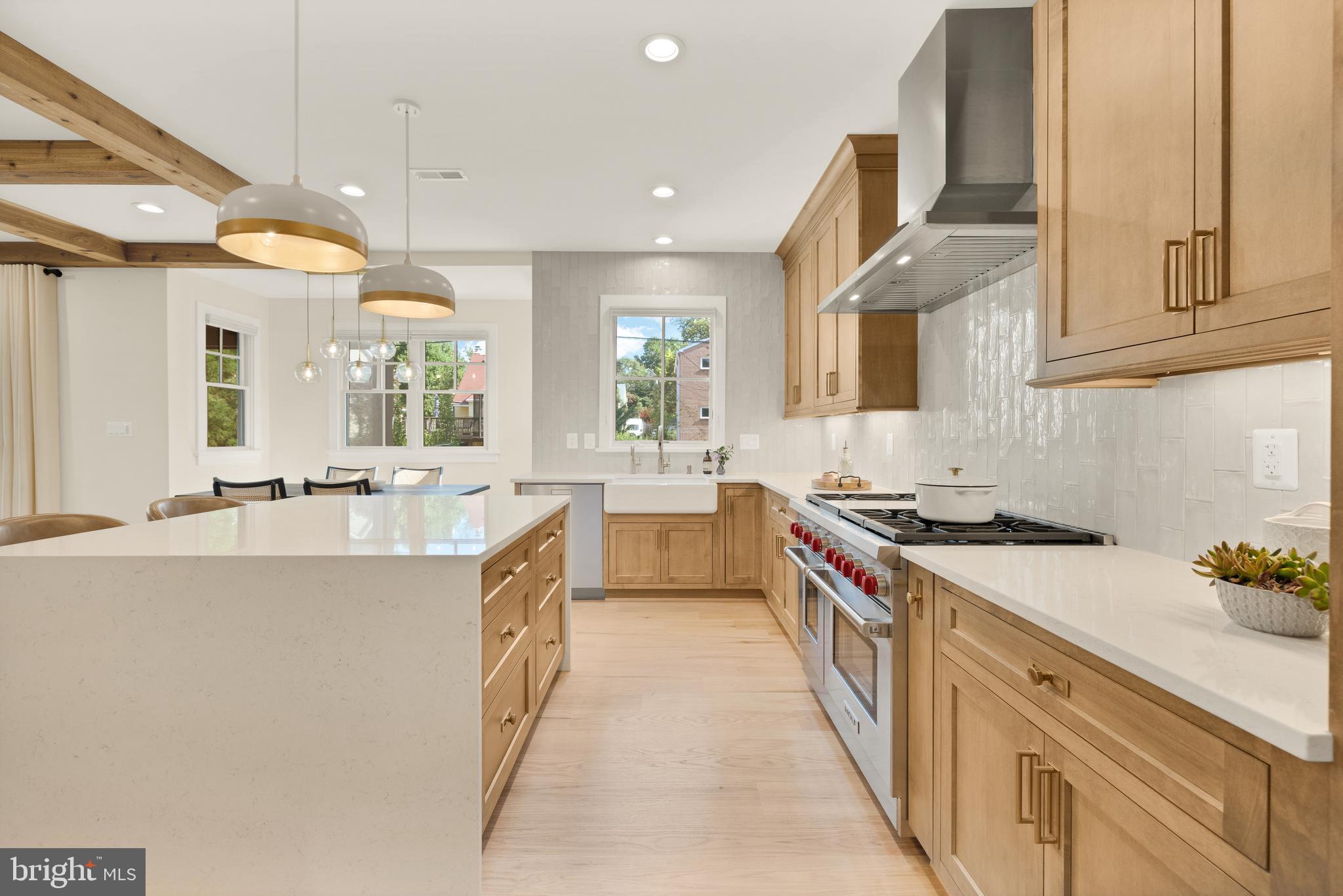 ADDISON HEIGHTS - Residential