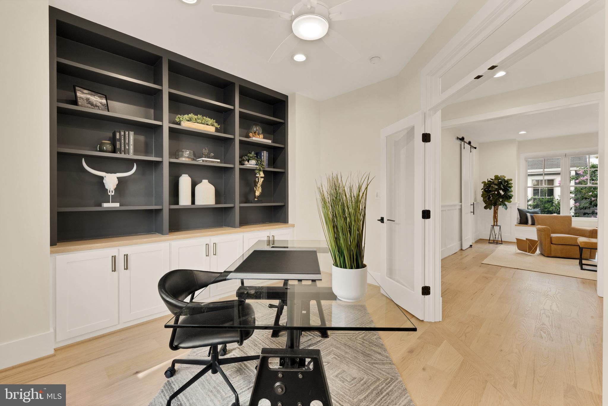 ADDISON HEIGHTS - Residential