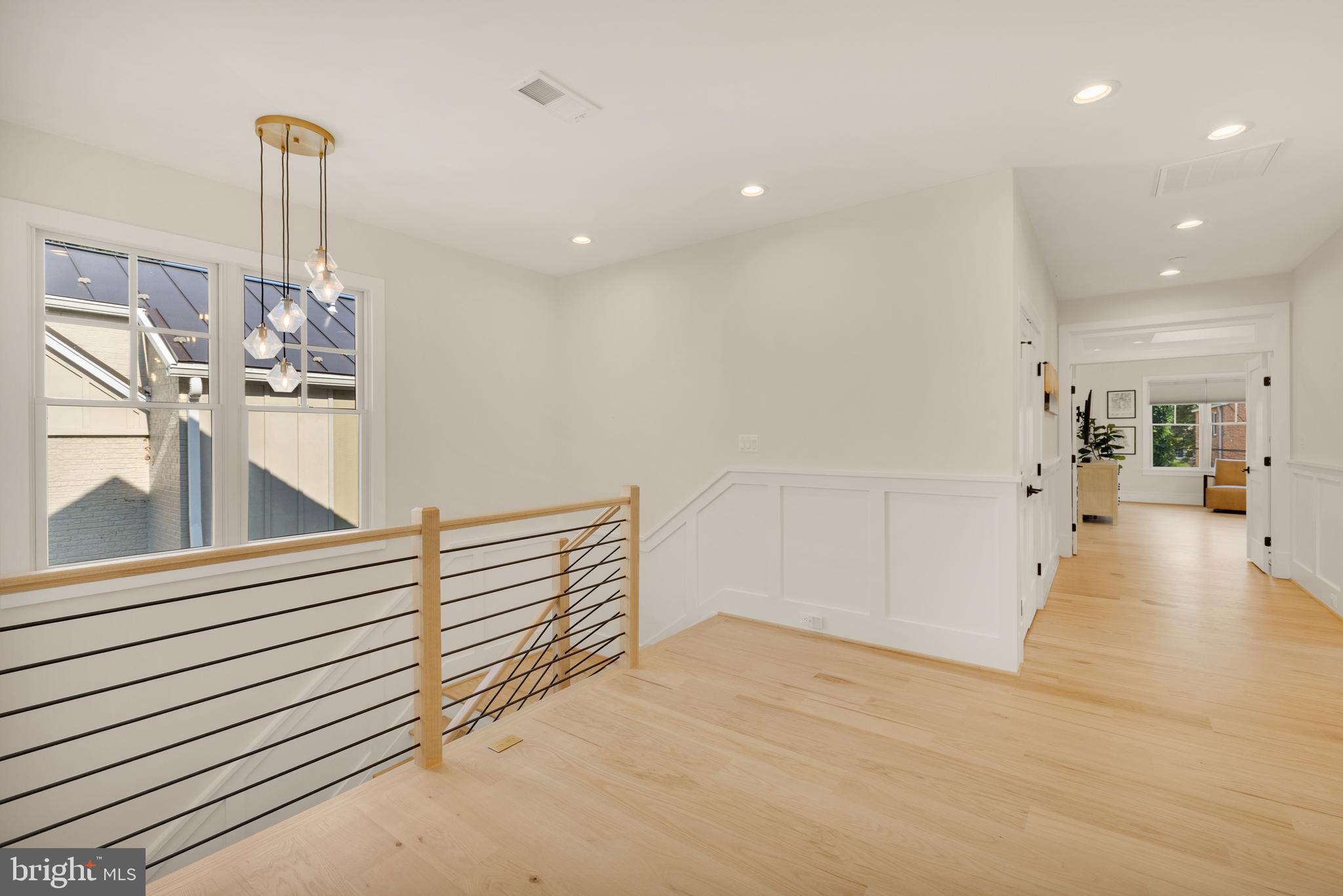 ADDISON HEIGHTS - Residential