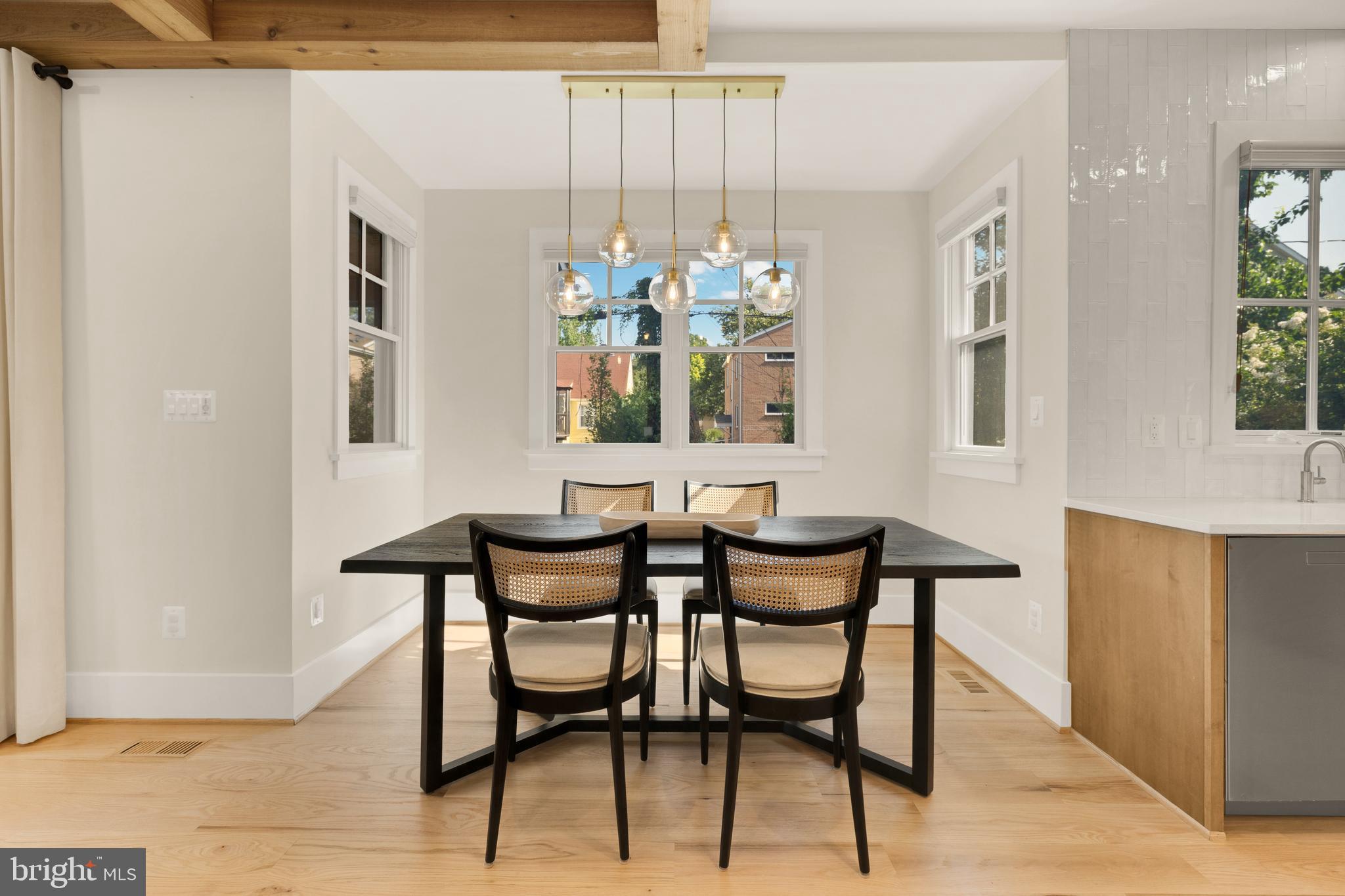 ADDISON HEIGHTS - Residential