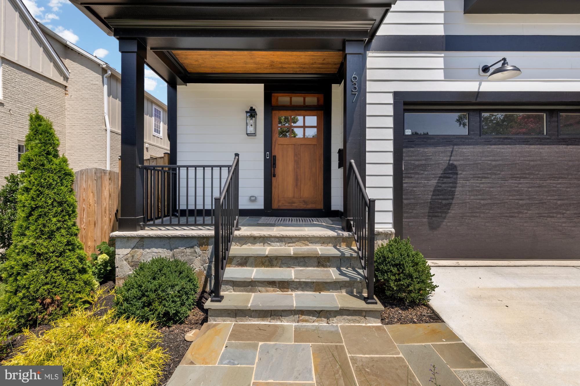 ADDISON HEIGHTS - Residential