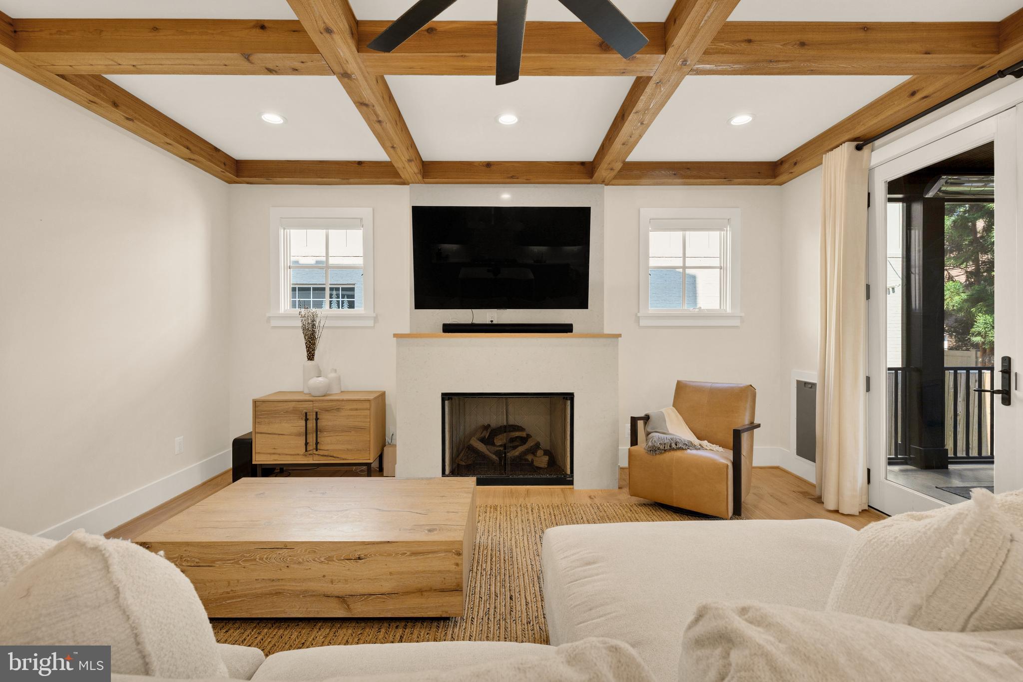 ADDISON HEIGHTS - Residential