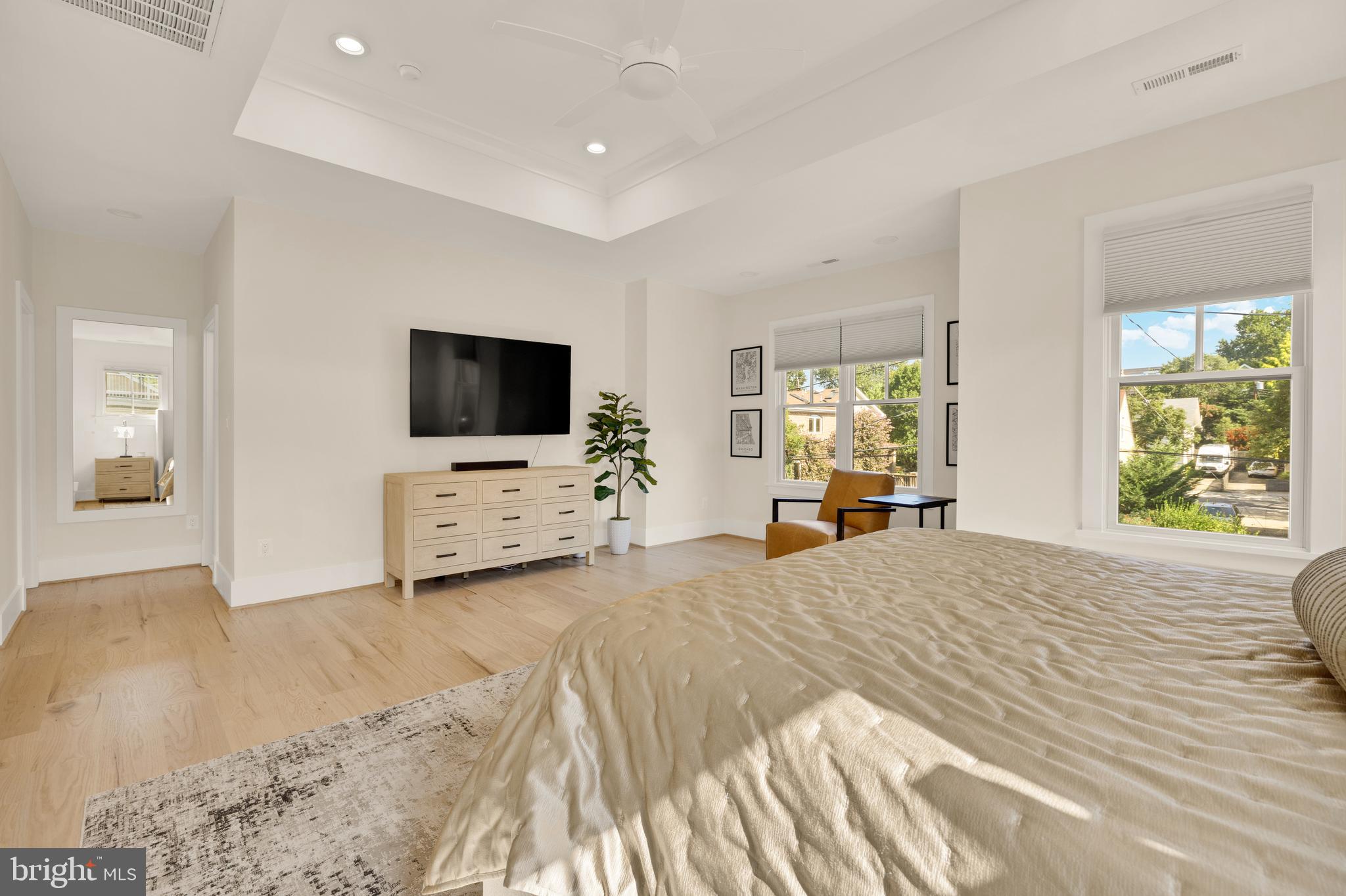 ADDISON HEIGHTS - Residential