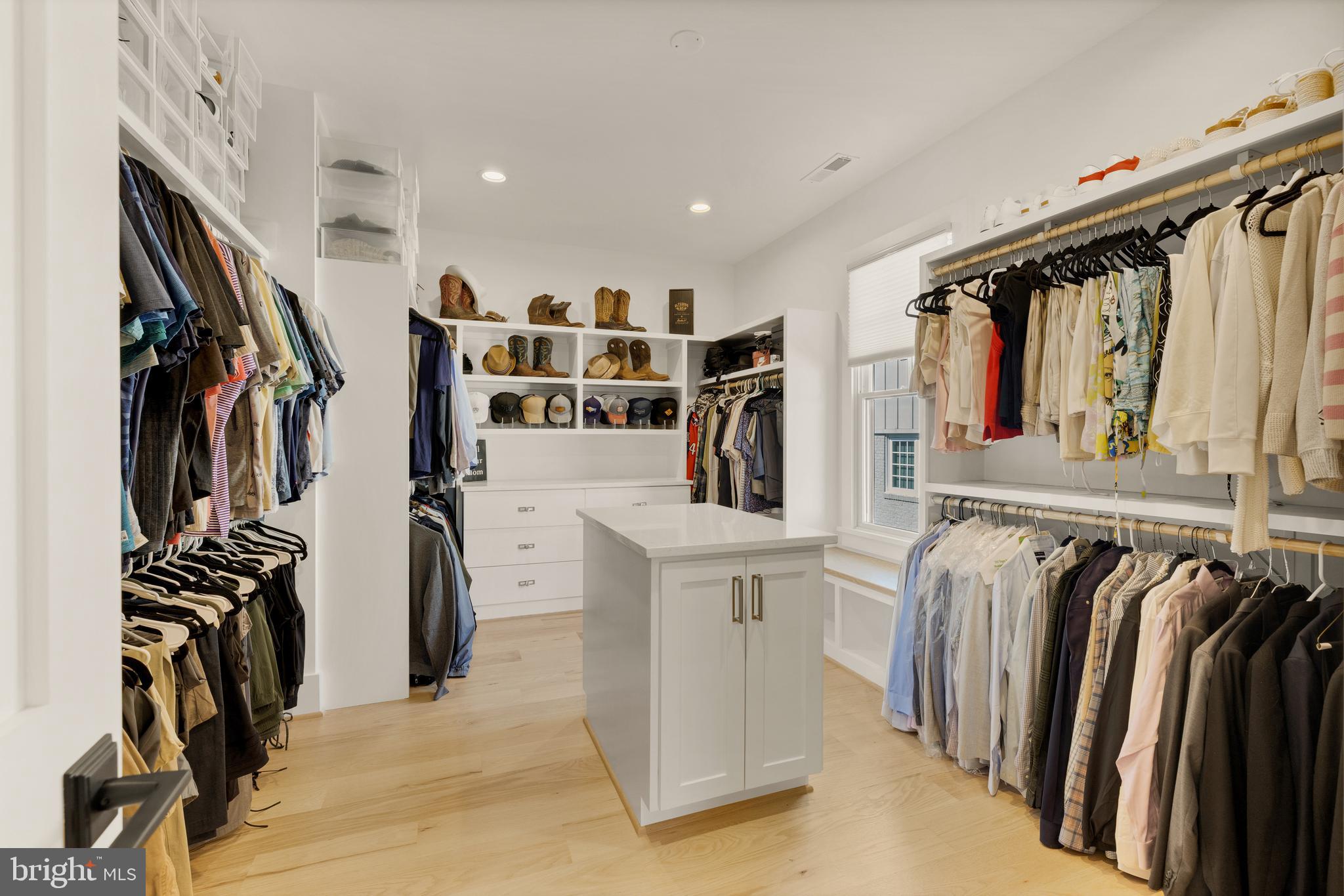 ADDISON HEIGHTS - Residential