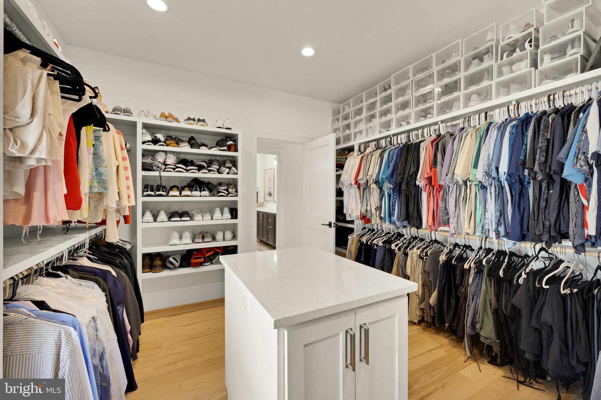 ADDISON HEIGHTS - Residential