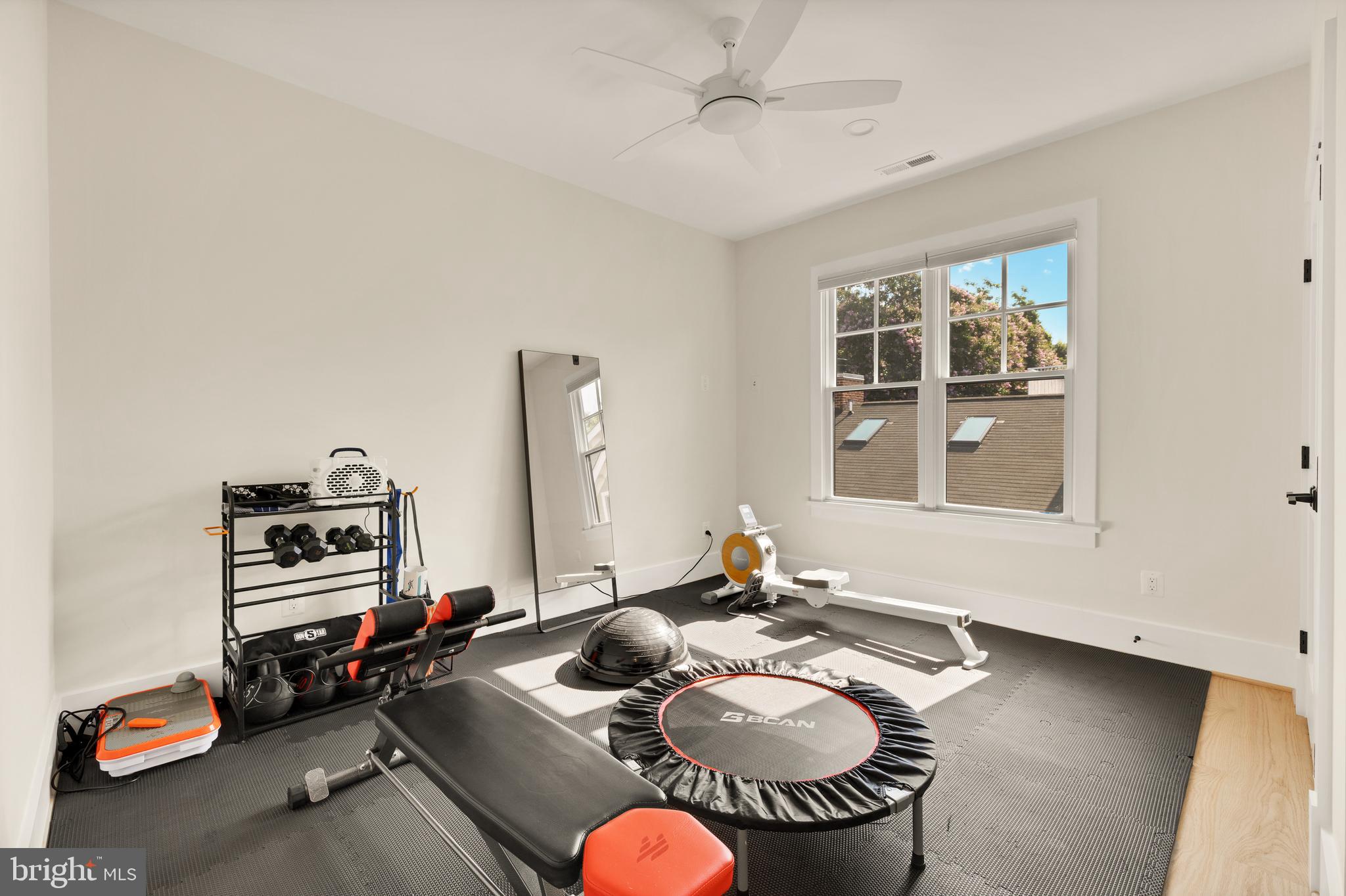 ADDISON HEIGHTS - Residential