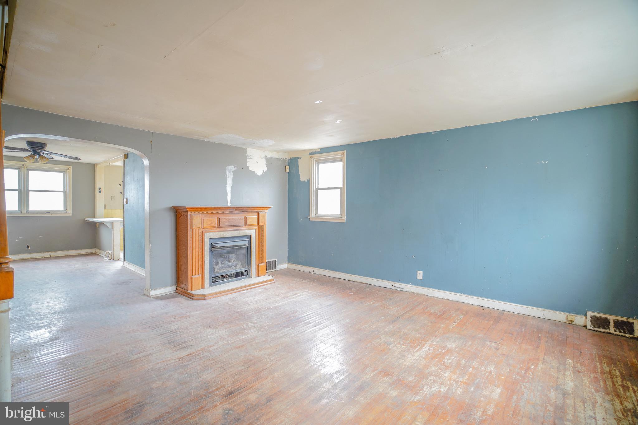 LAWNCREST - Residential