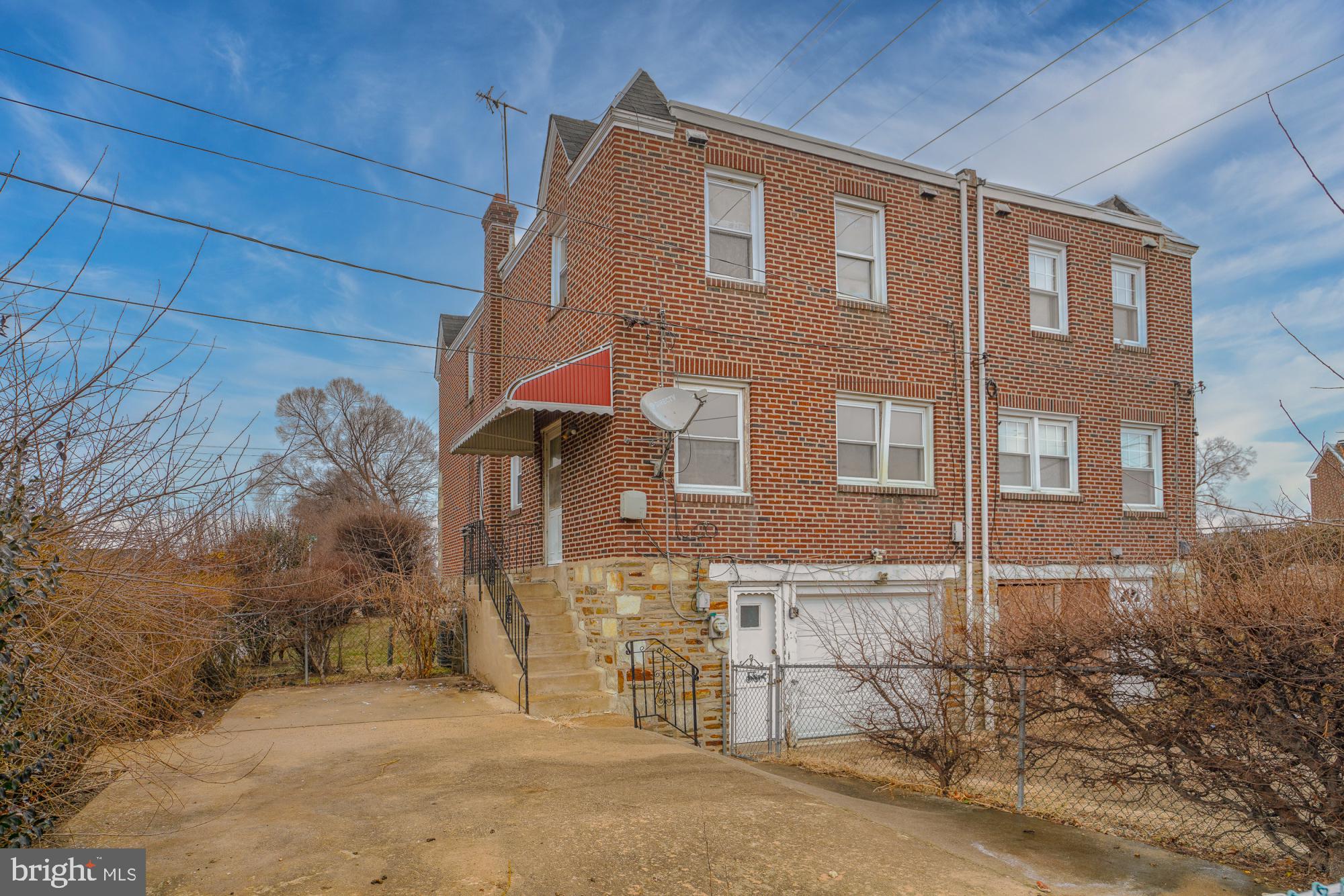 LAWNCREST - Residential