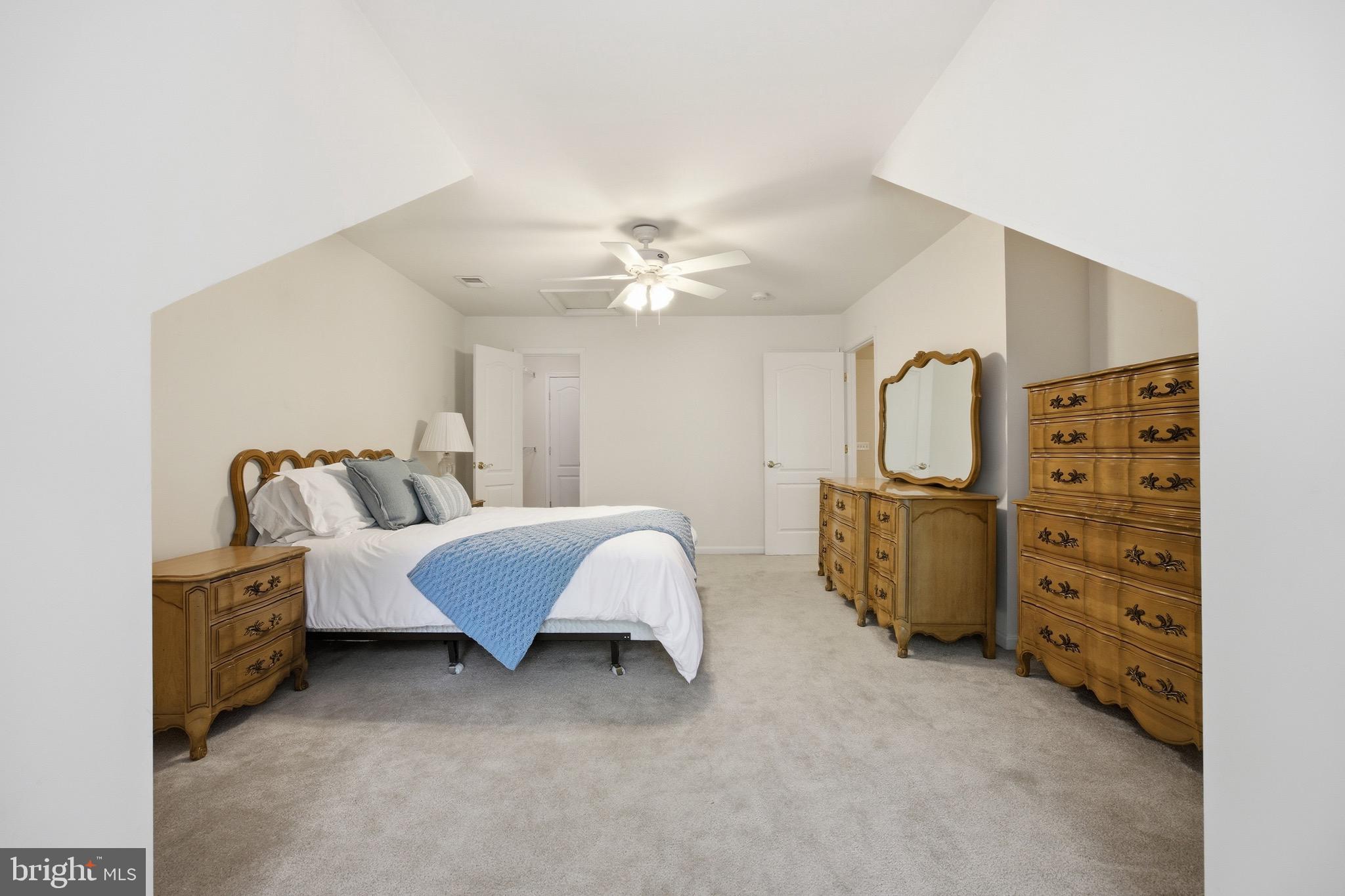 THE VILLAS OF ROCK OAK - Residential