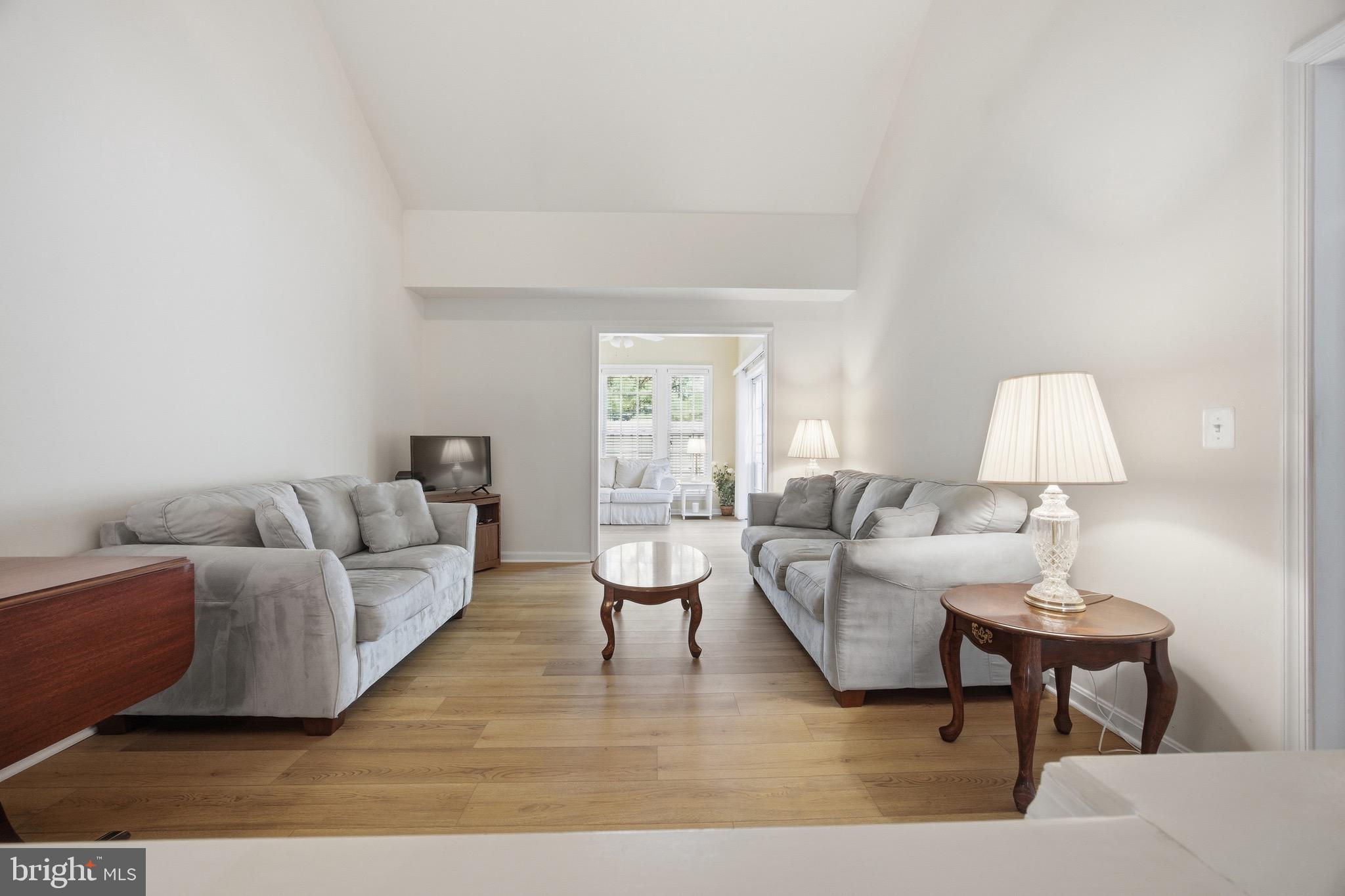 THE VILLAS OF ROCK OAK - Residential
