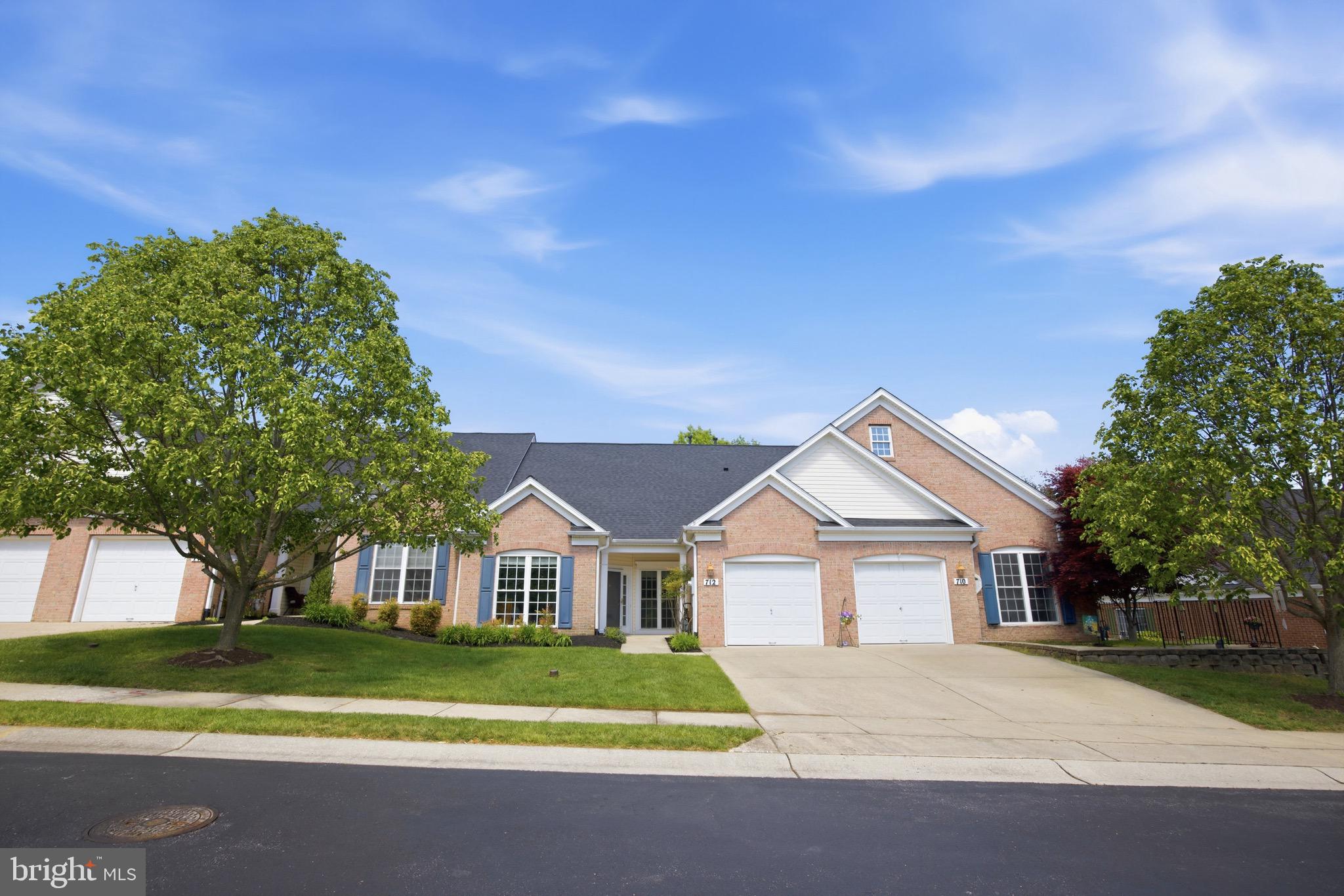 THE VILLAS OF ROCK OAK - Residential
