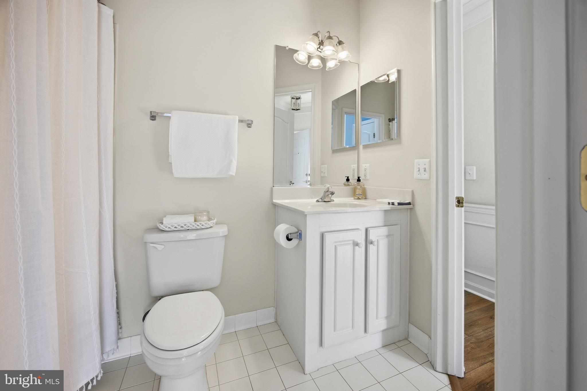 THE VILLAS OF ROCK OAK - Residential