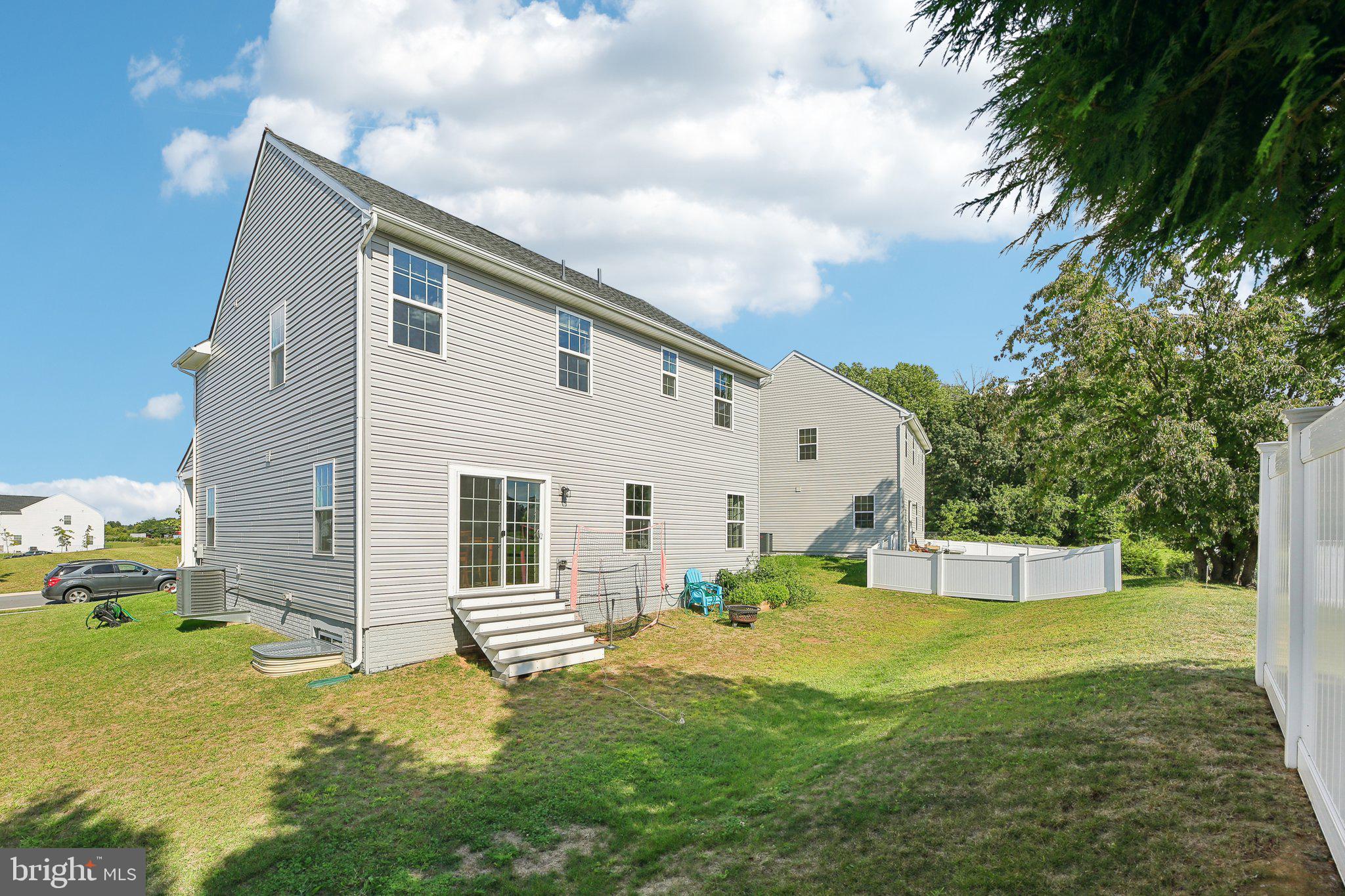 MEADE'S ESTATES - Residential