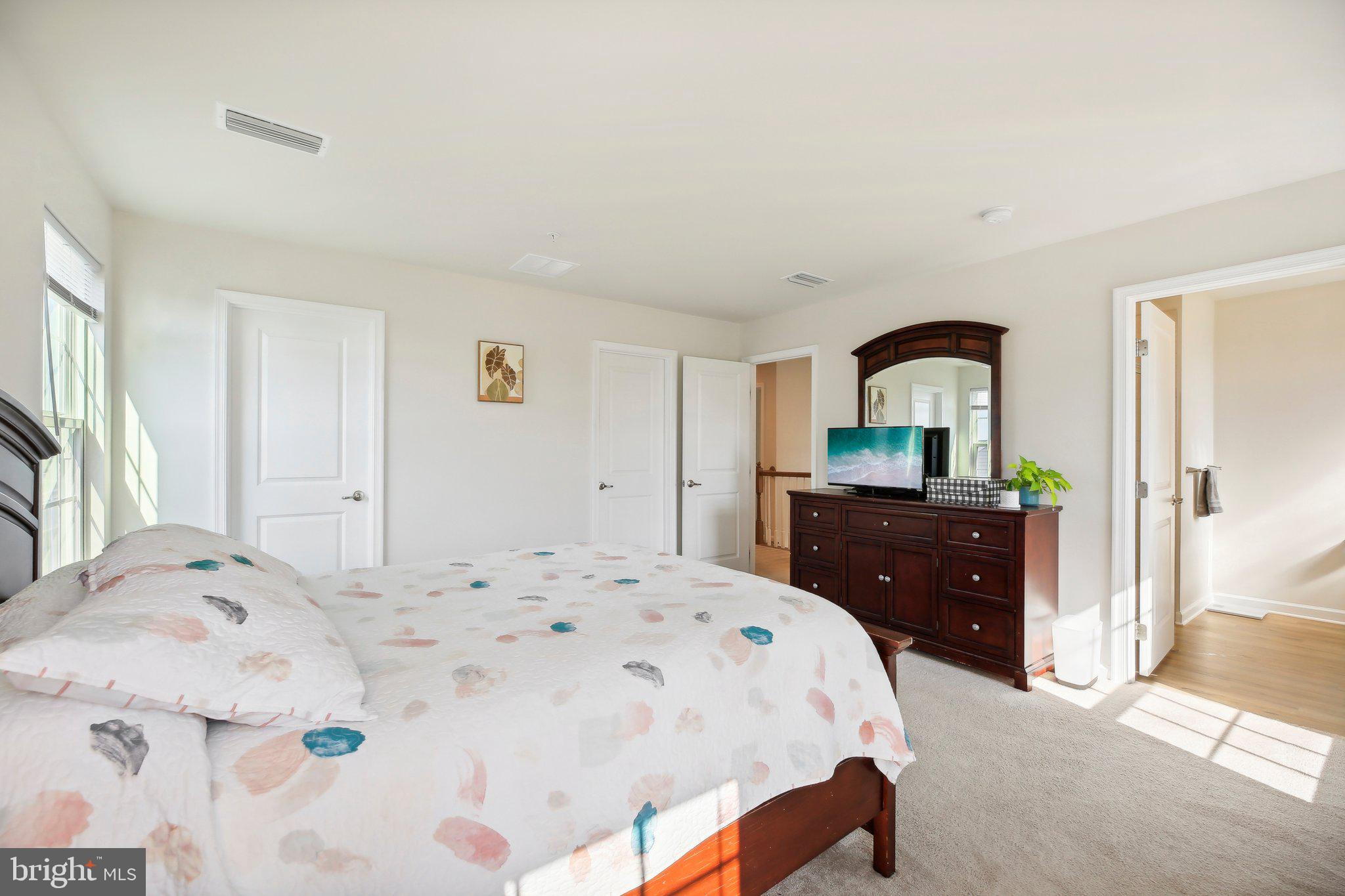 MEADE'S ESTATES - Residential