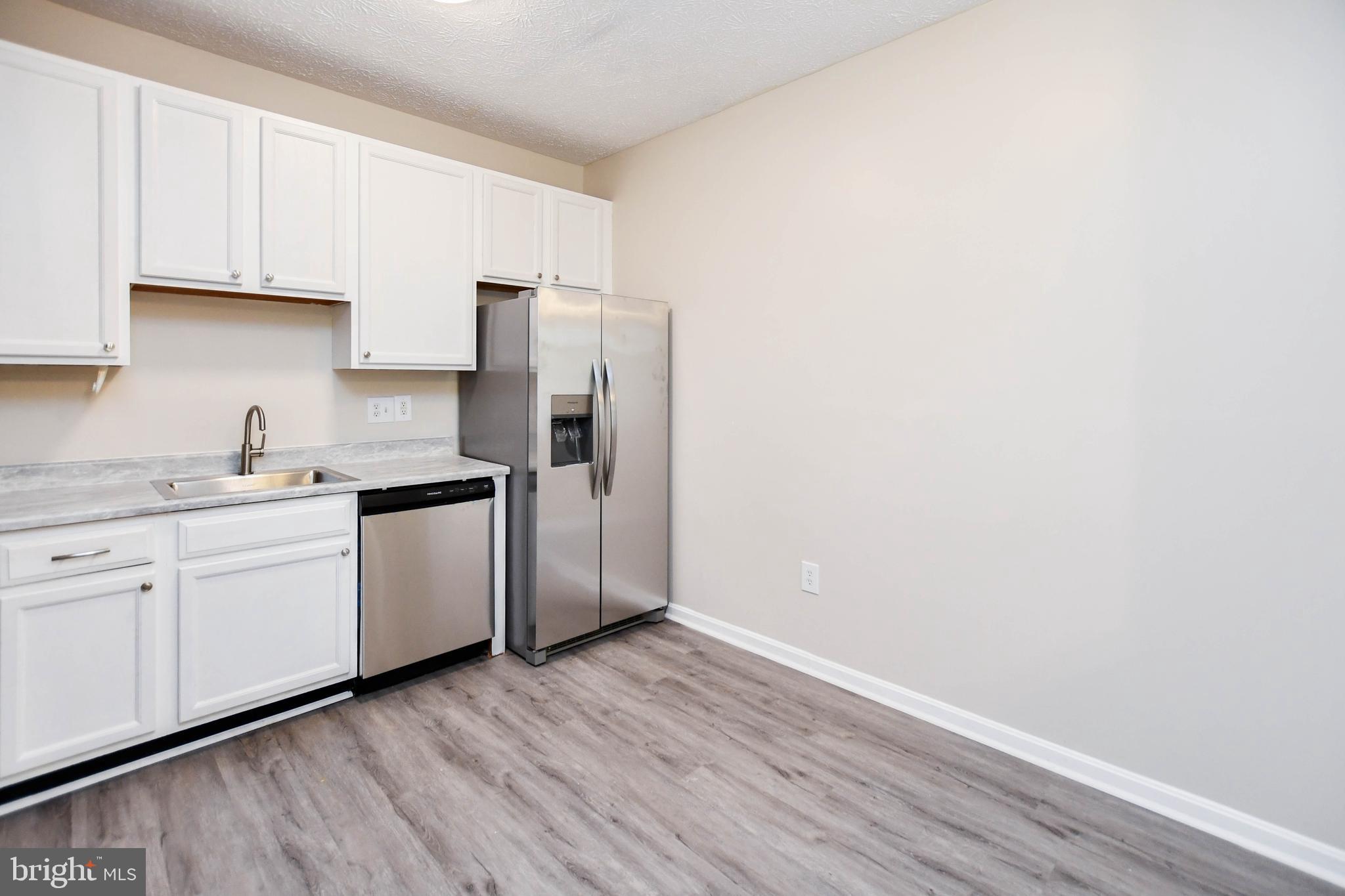 ASBURY WOODS - Residential