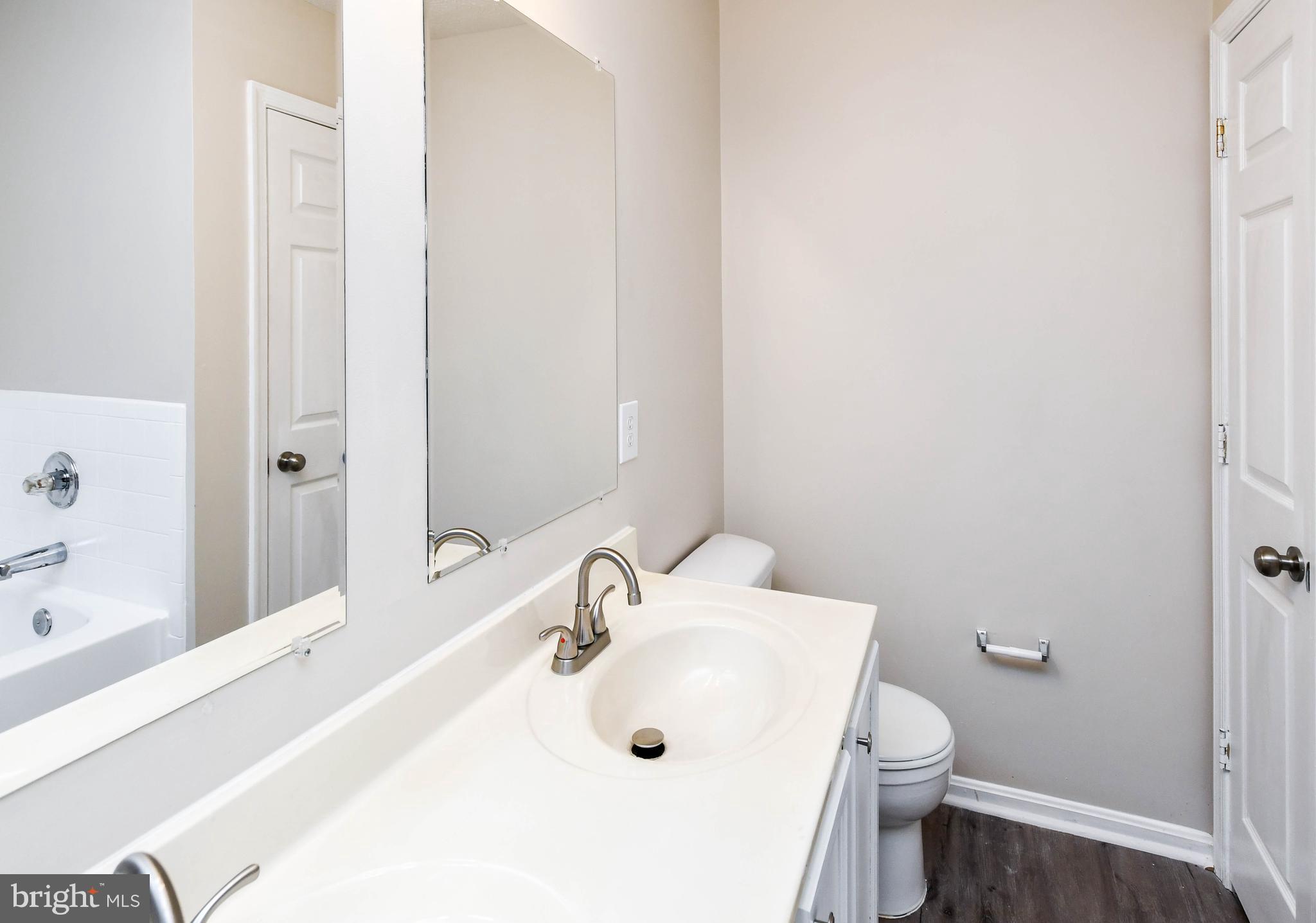 ASBURY WOODS - Residential