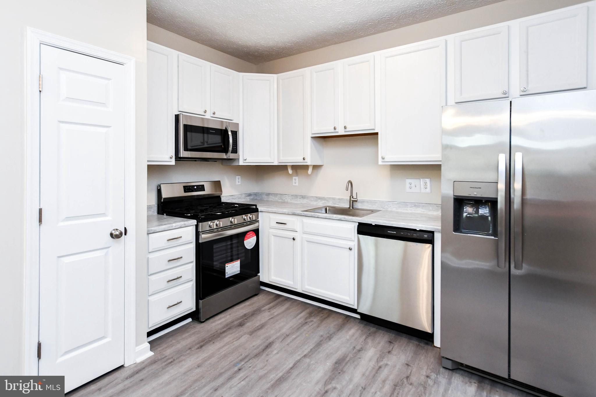 ASBURY WOODS - Residential