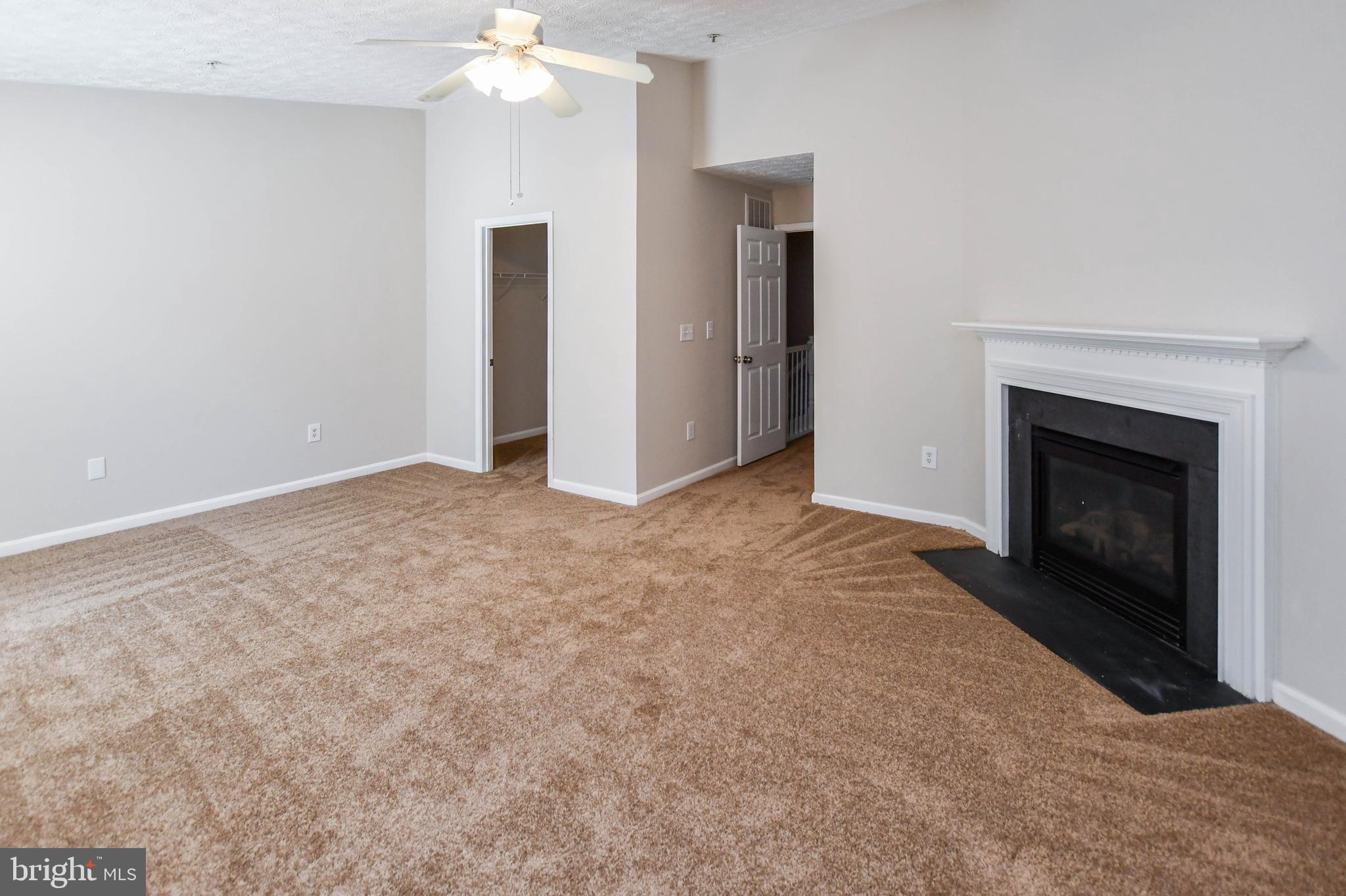 ASBURY WOODS - Residential