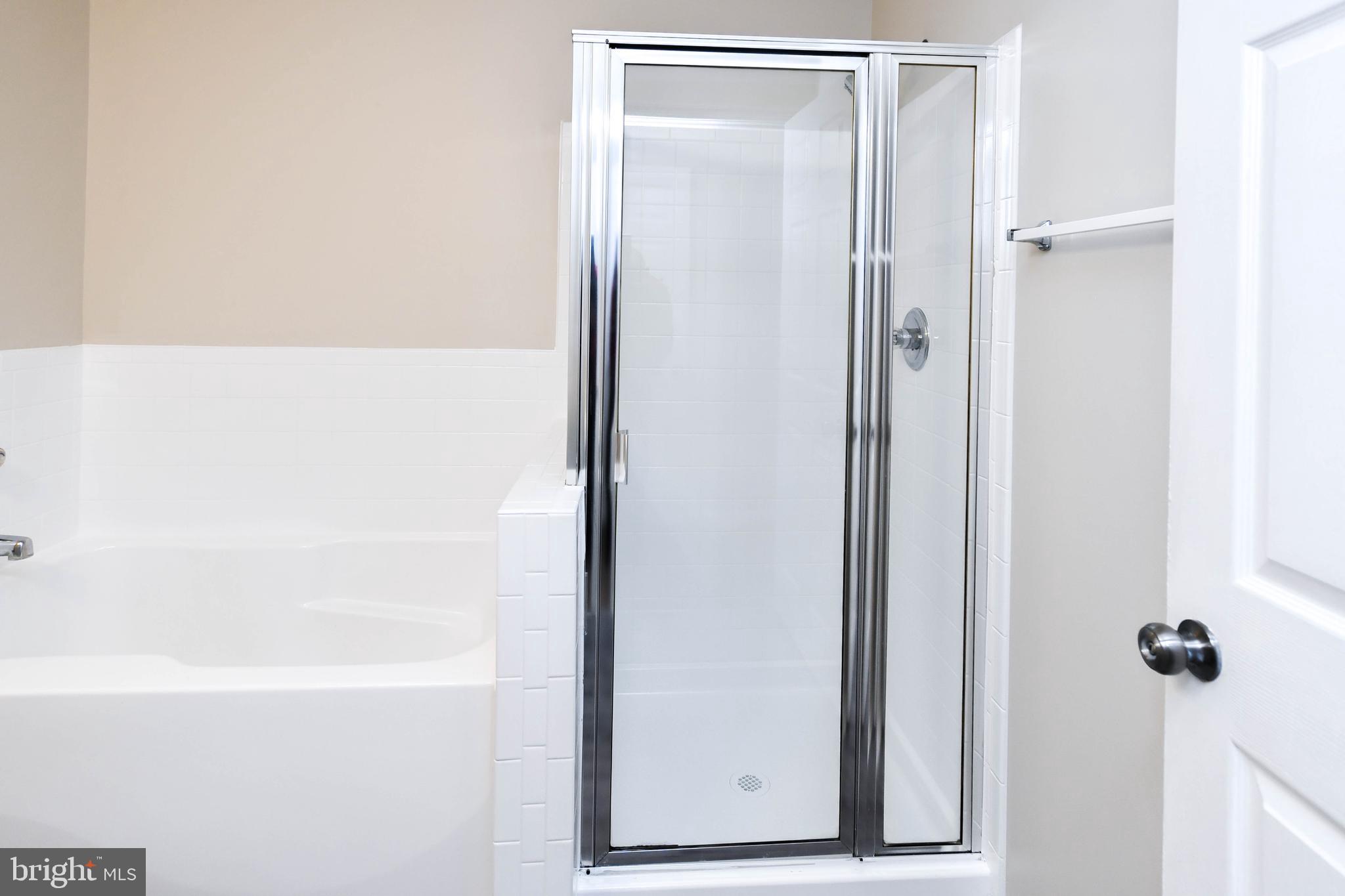 ASBURY WOODS - Residential