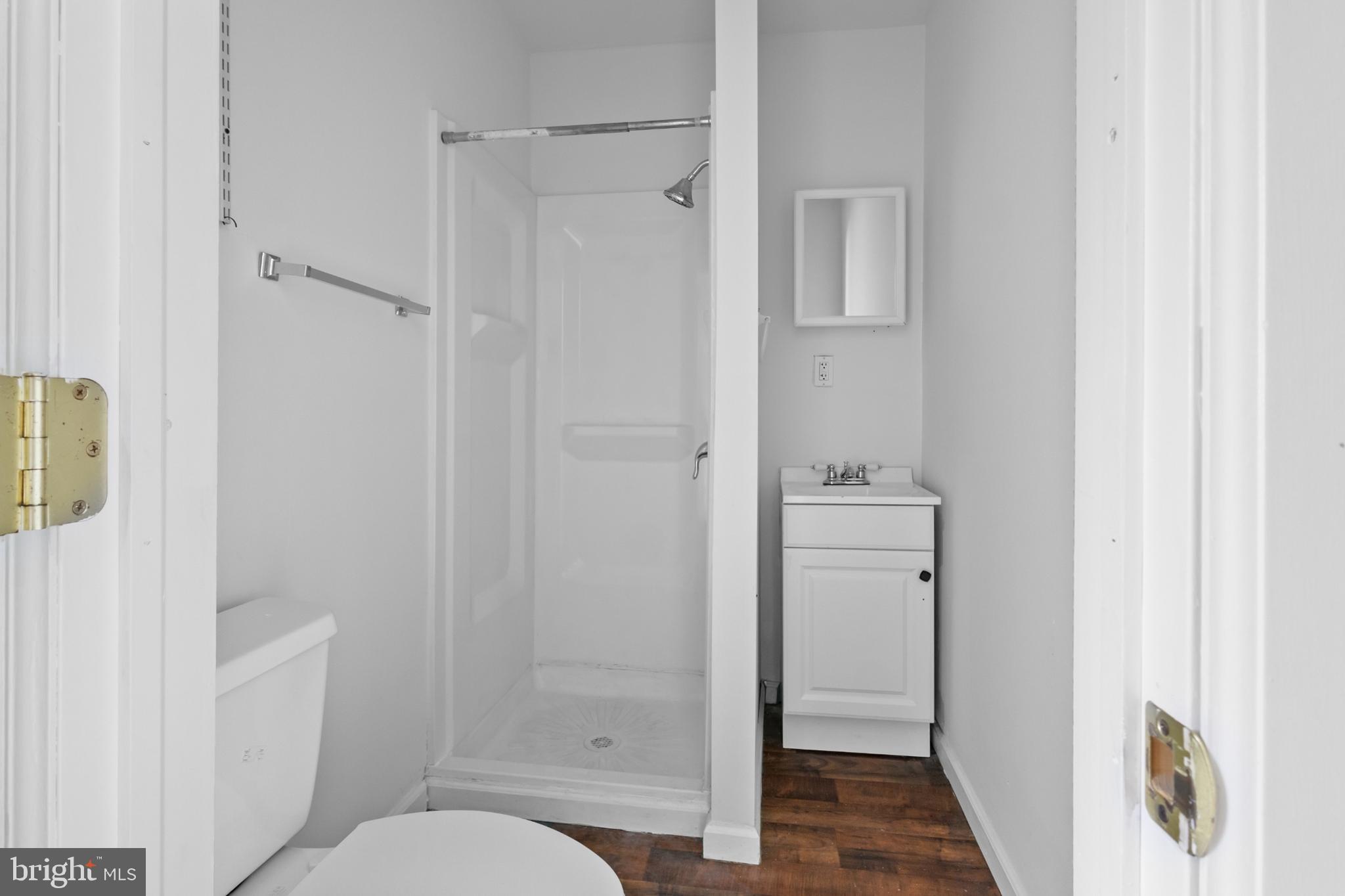 TEMPLE UNIVERSITY - Residential Lease