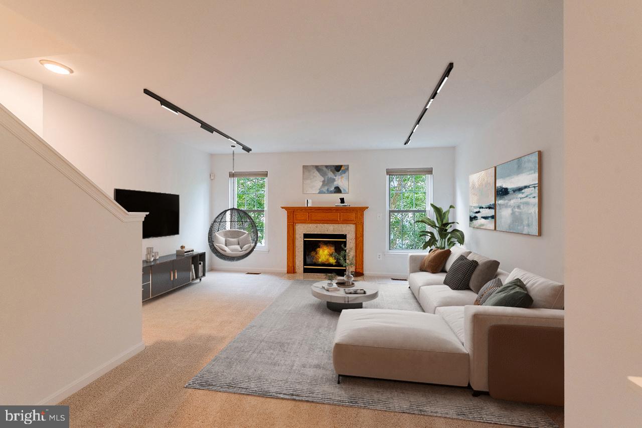 ASHBURN VILLAGE - Residential