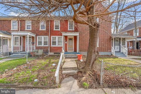 Townhouse For Sale - 1070 Niagara Road<br/> CAMDEN, NJ 08104