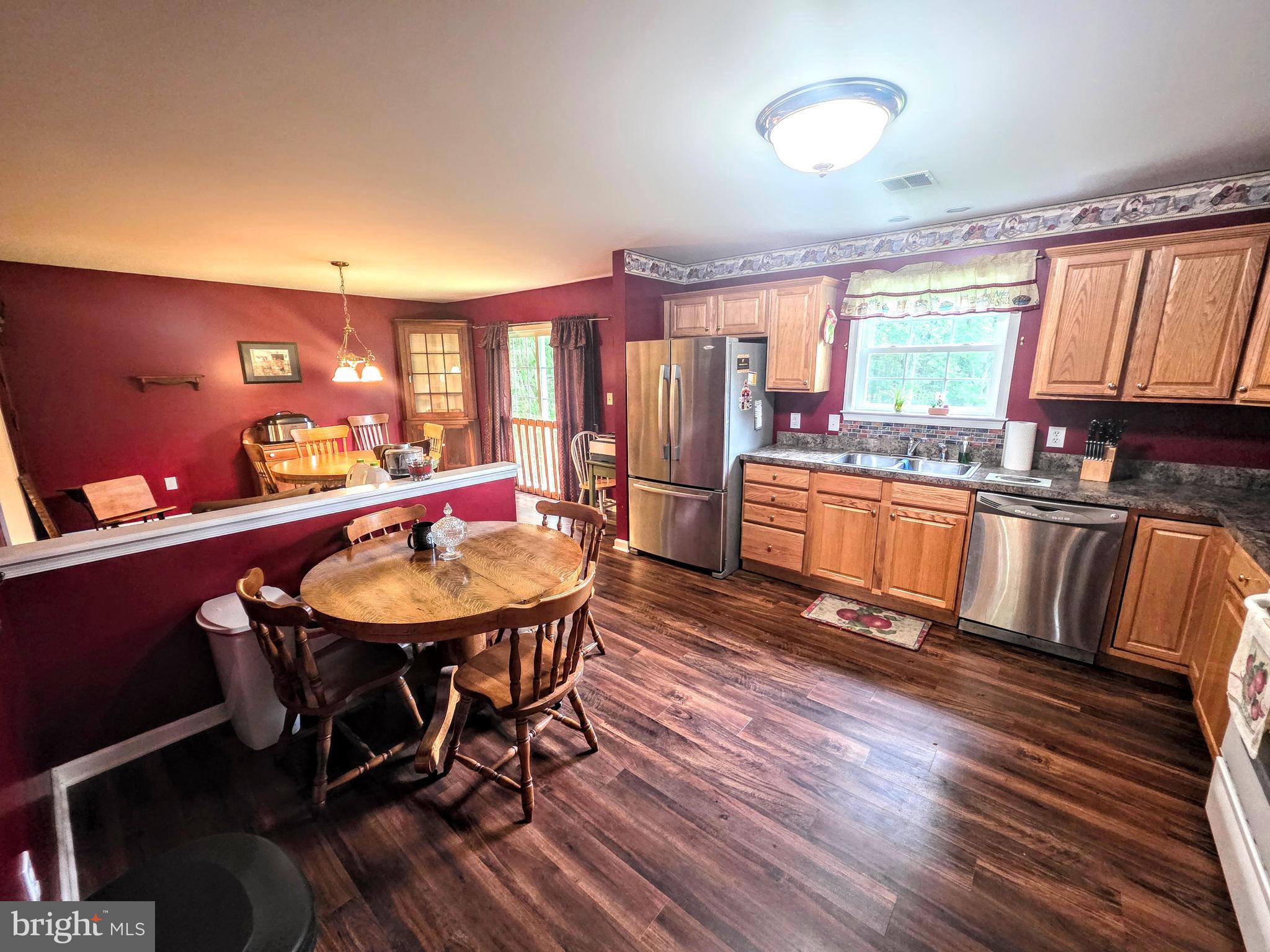 1145 STAGECOACH ROAD W