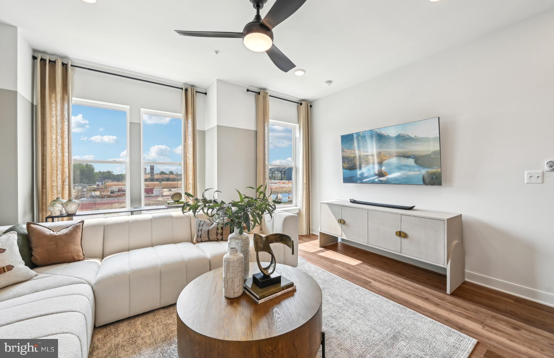 1507 BOTTLEBRUSH LANE