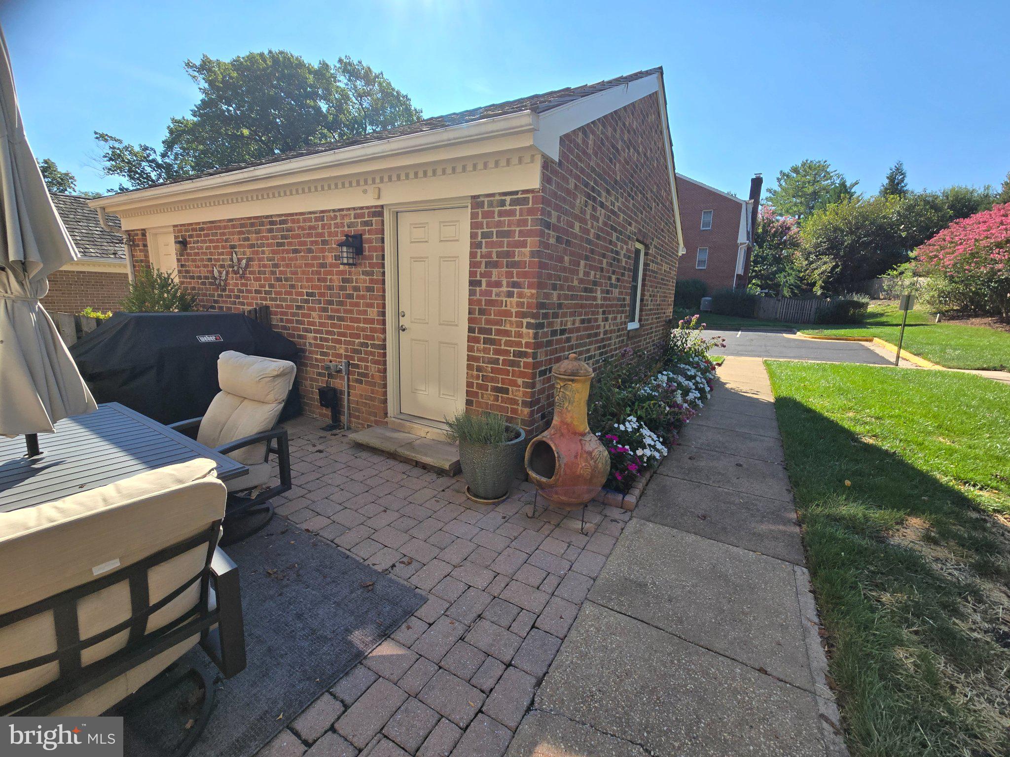 2922 OAKBOROUGH SQUARE