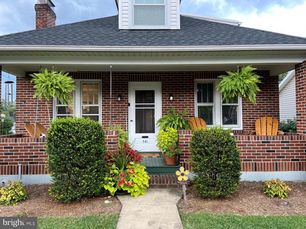 Photo of 841 N Pitt Street, CARLISLE, PA 17013 (MLS # PACB2050766)