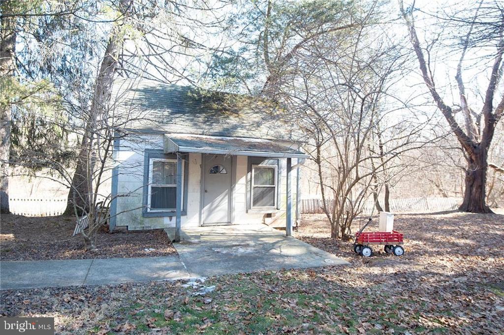 1025 REIHMAN ROAD