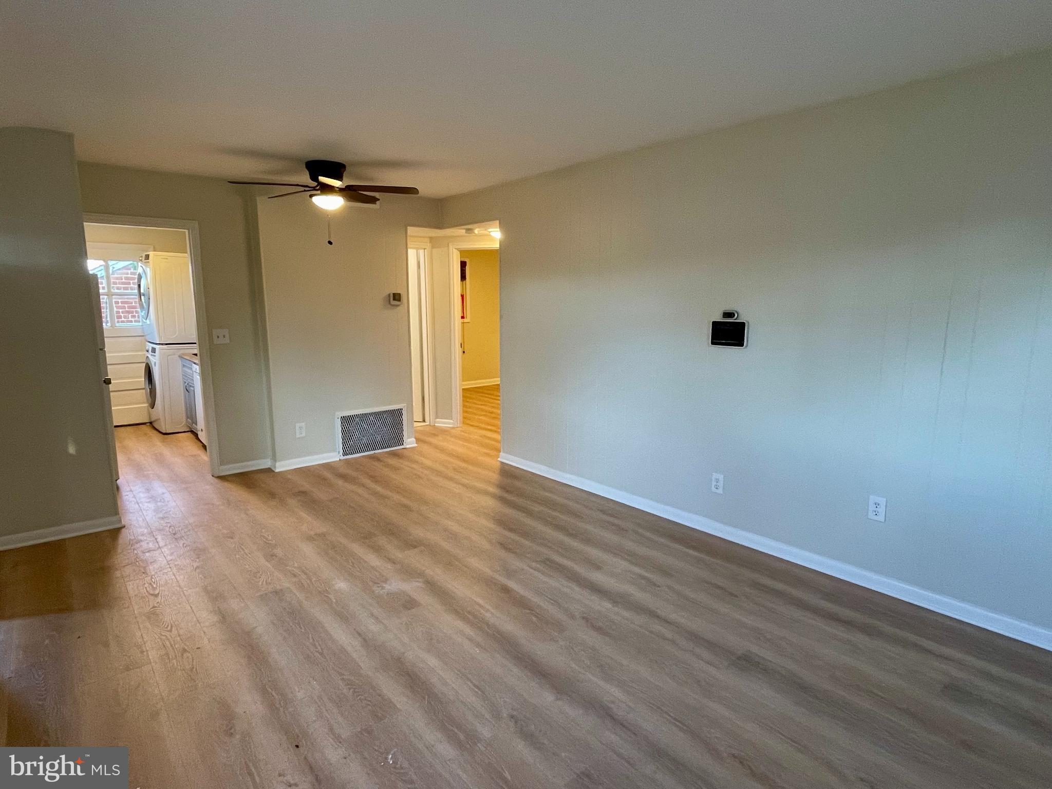 WEISMANS - Residential Lease