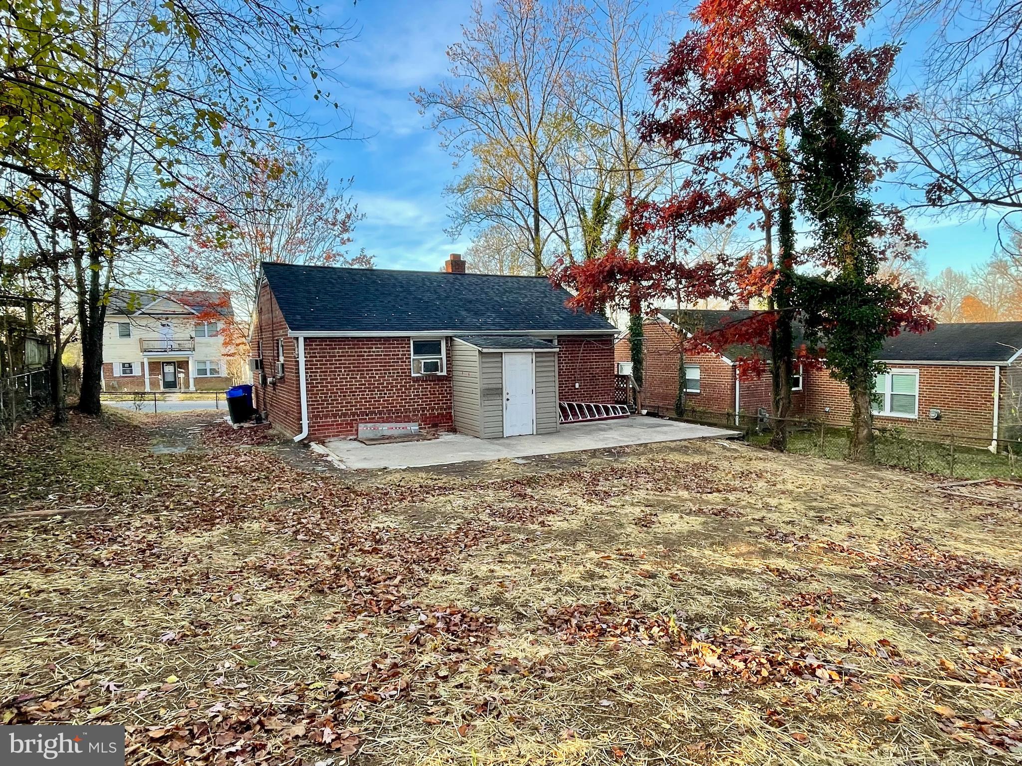 WEISMANS - Residential Lease