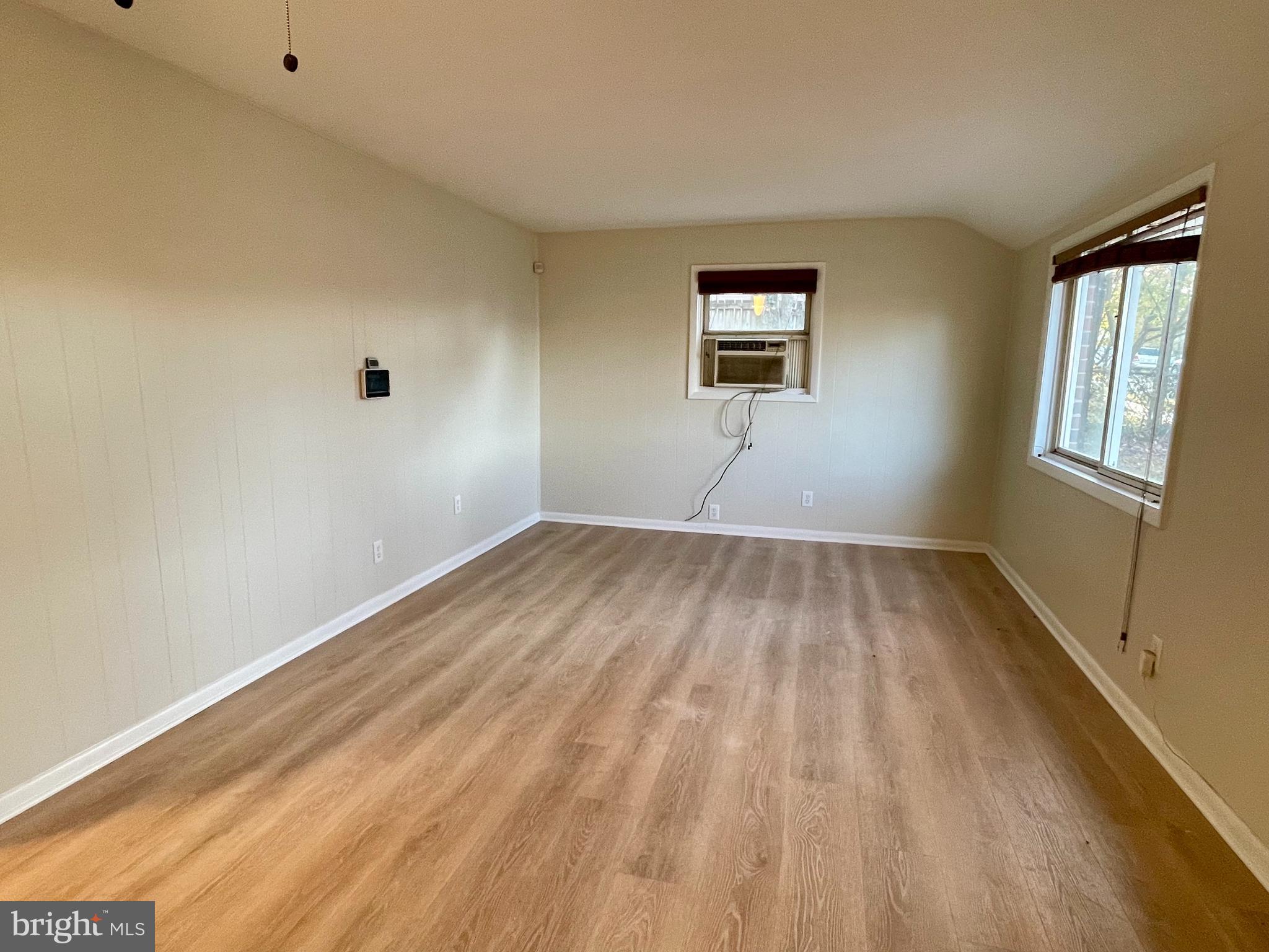 WEISMANS - Residential Lease