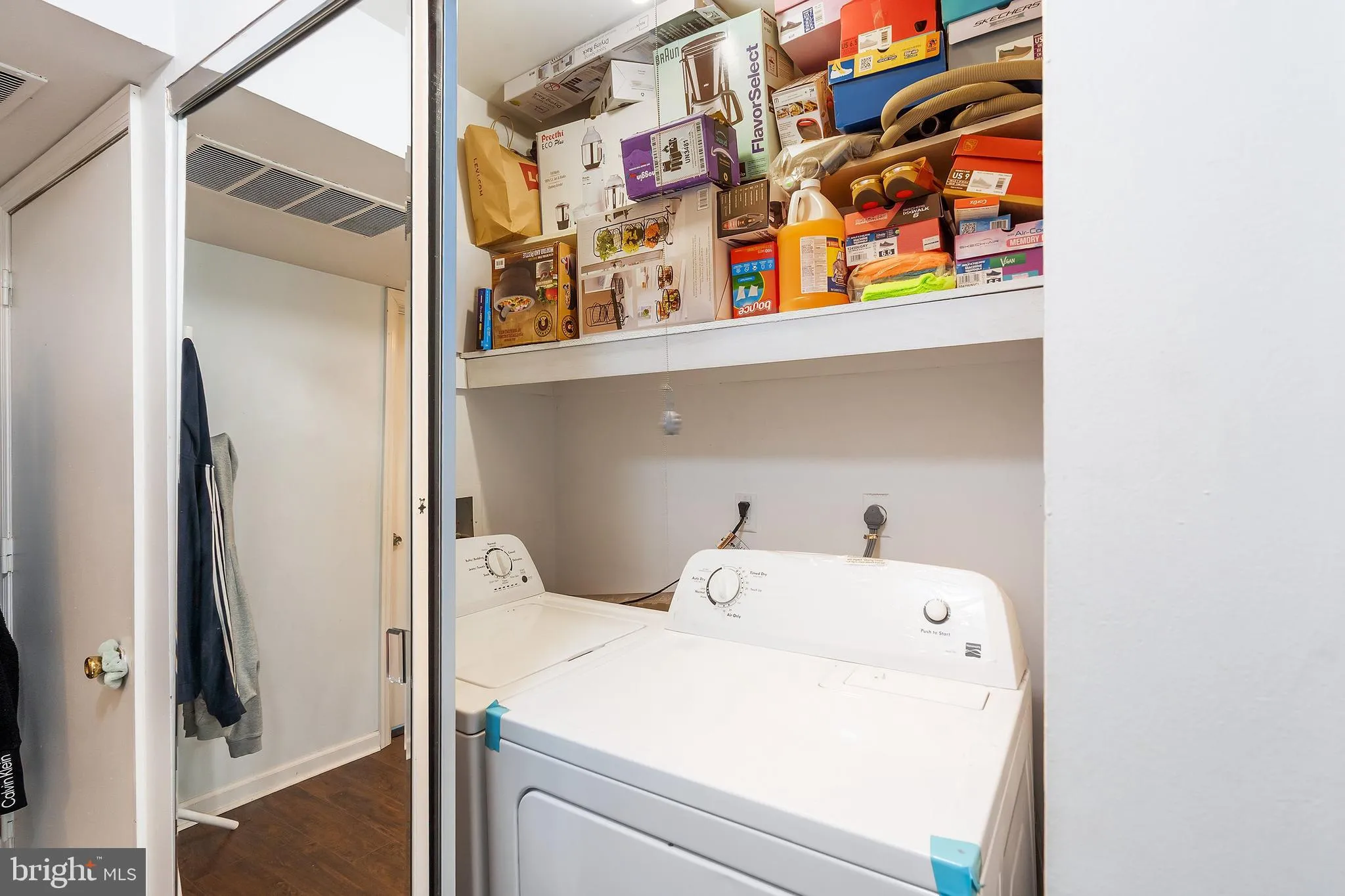 East Windsor, New Jersey 08520, United States, 2 Bedrooms Bedrooms, ,2 BathroomsBathrooms,Residential,Coming Soon,167936