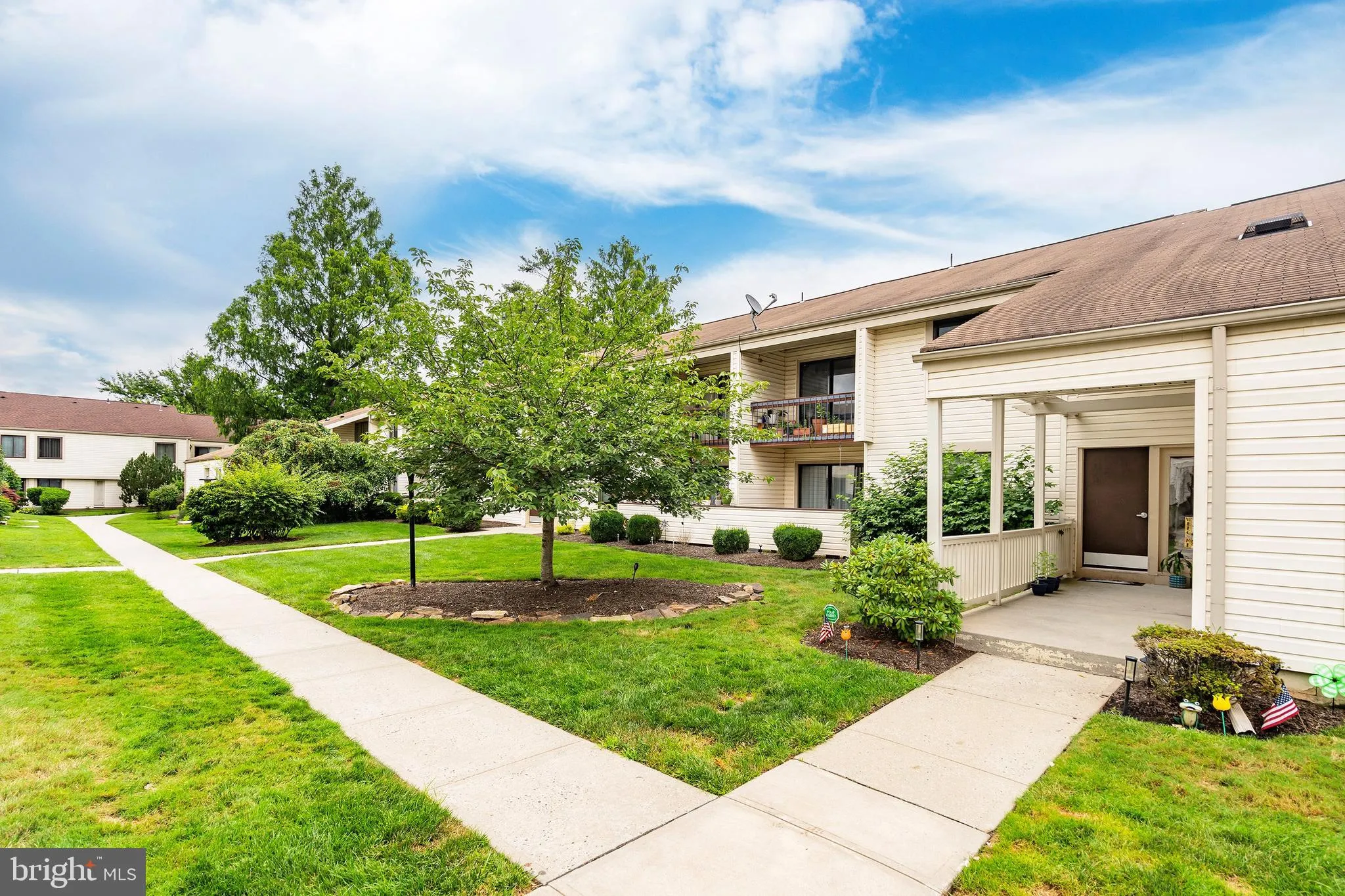 East Windsor, New Jersey 08520, United States, 2 Bedrooms Bedrooms, ,2 BathroomsBathrooms,Residential,Coming Soon,167936