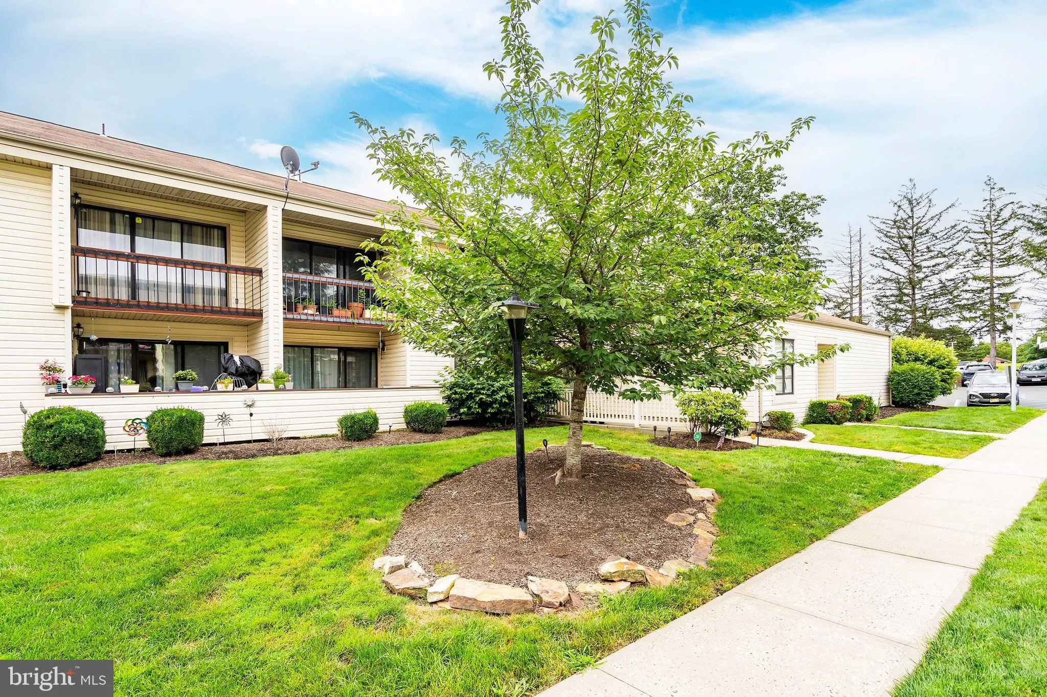 East Windsor, New Jersey 08520, United States, 2 Bedrooms Bedrooms, ,2 BathroomsBathrooms,Residential,Coming Soon,167936